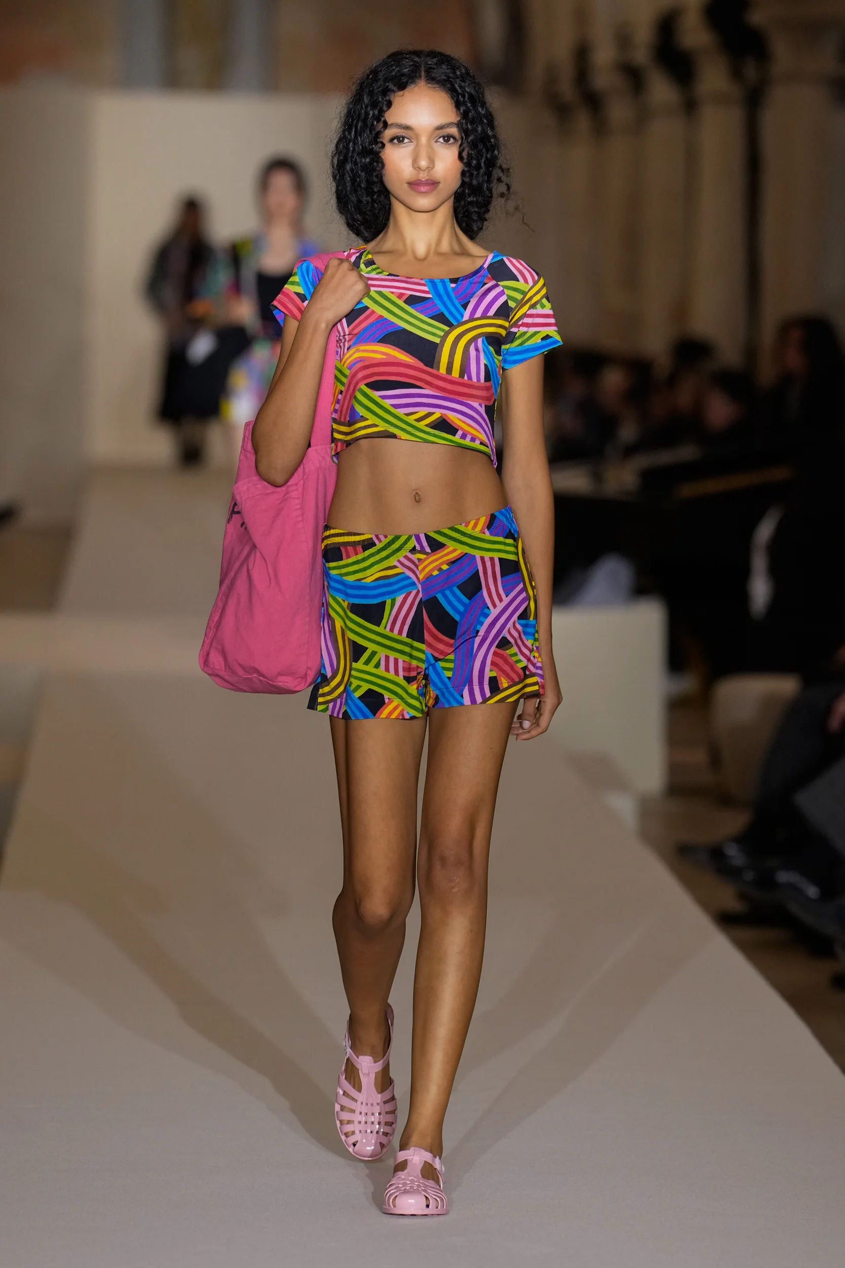 2026年春夏コレクション_AGNES B.(アニエスベー)_モデル_28