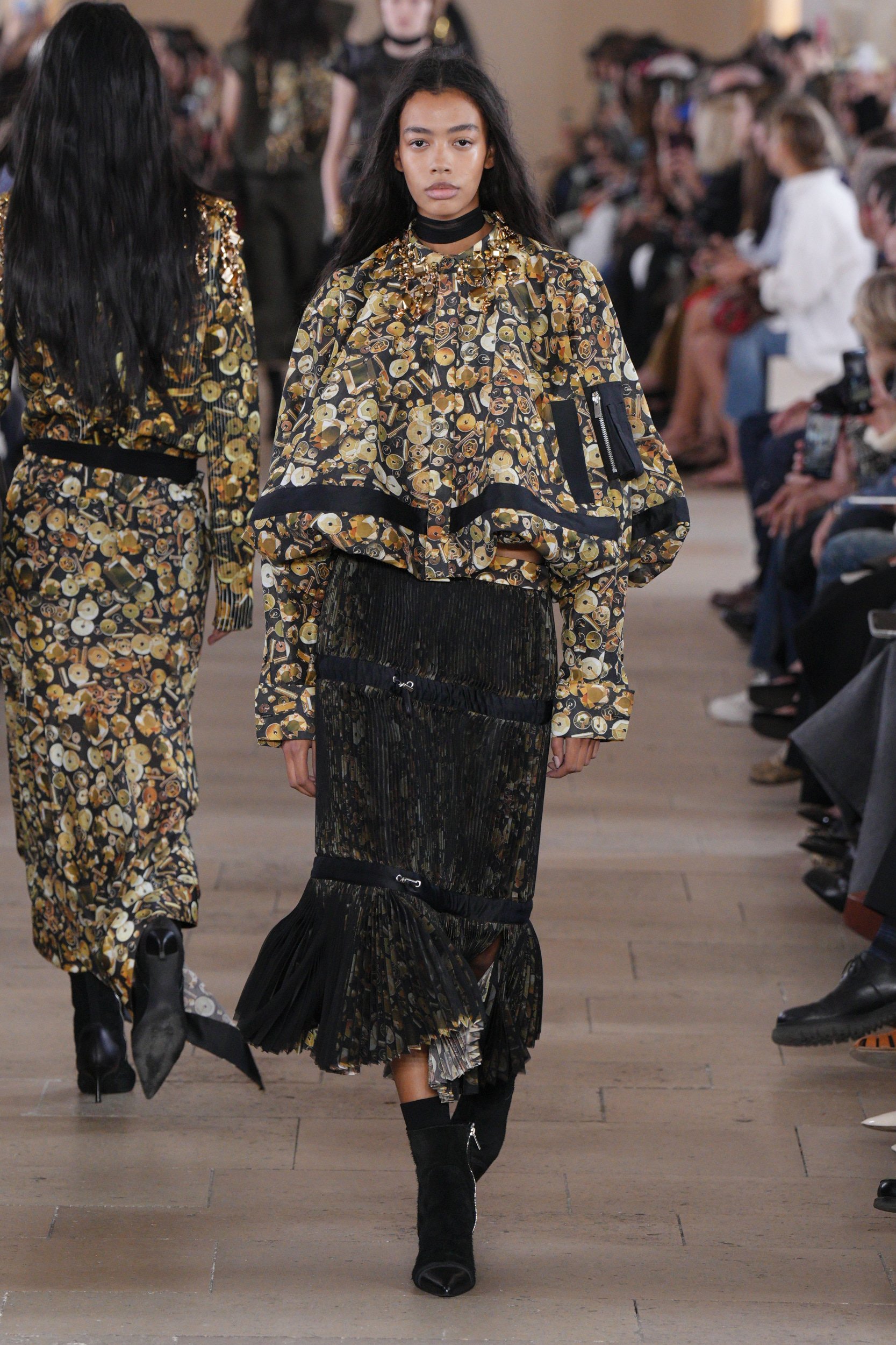 2027年春夏コレクション_SACAI(サカイ)_モデル_21