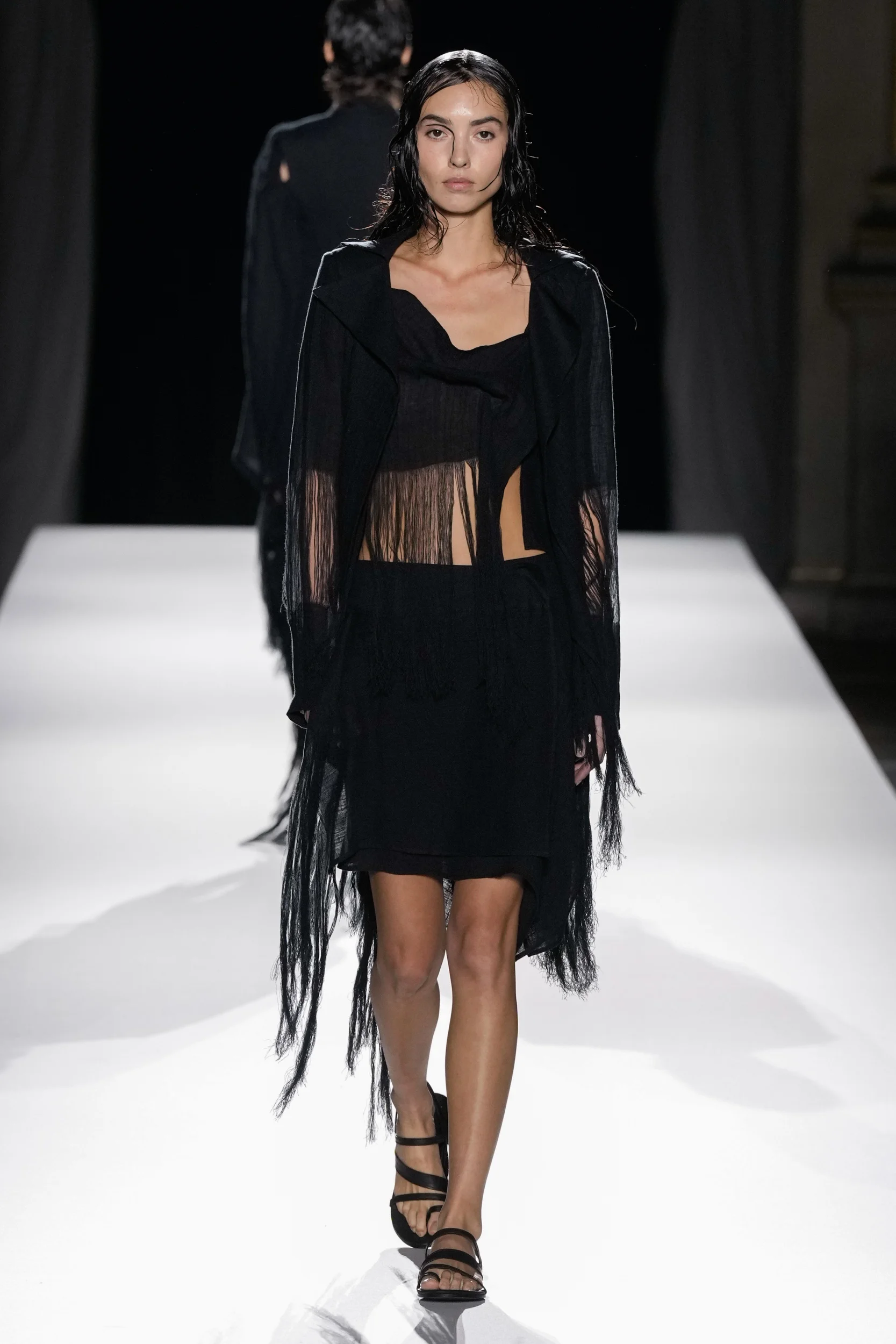 2026年春夏コレクション_YOHJI YAMAMOTO(ヨウジヤマモト)_モデル_6