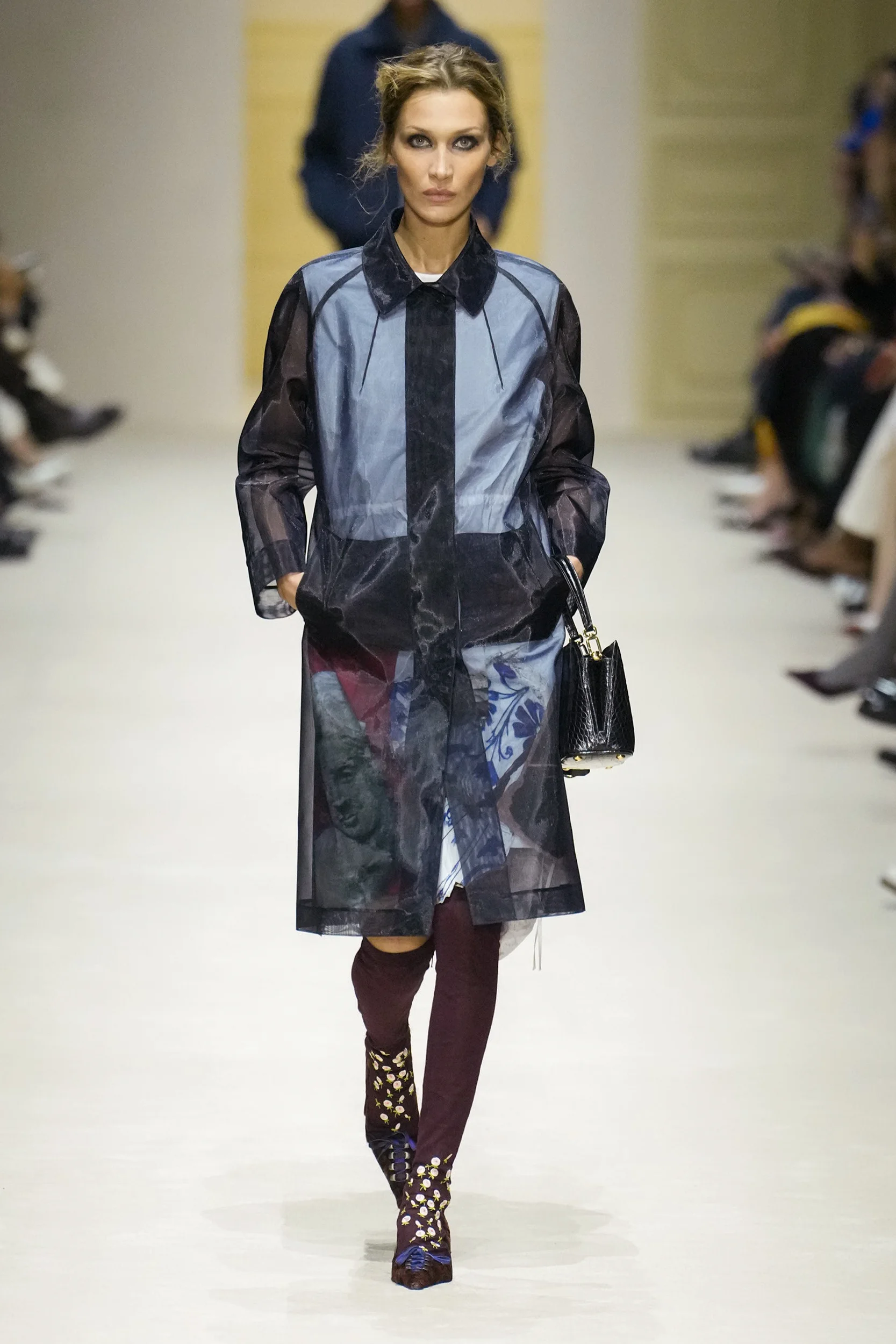 2026-27年秋冬コレクション_PRADA(プラダ)_モデル_25