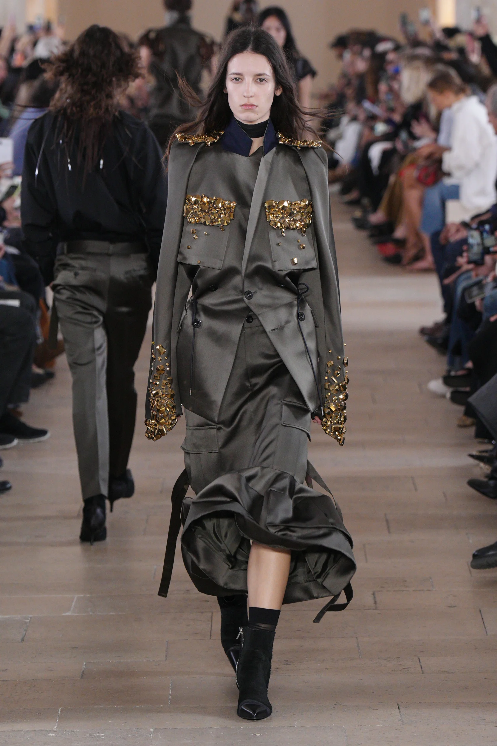 2027年春夏コレクション_SACAI(サカイ)_モデル_3