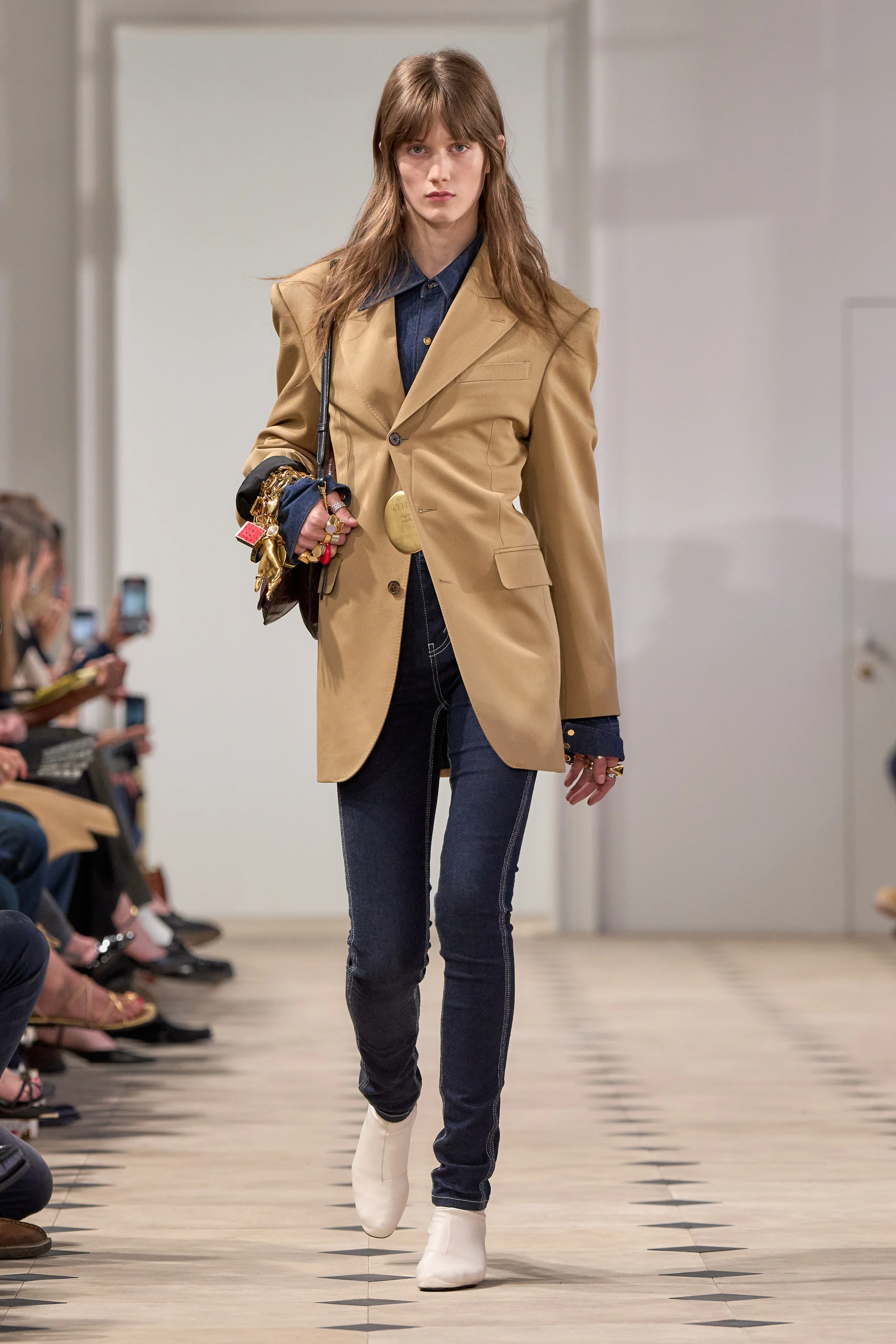 2026年リゾートコレクション_CELINE(セリーヌ)_モデル_1