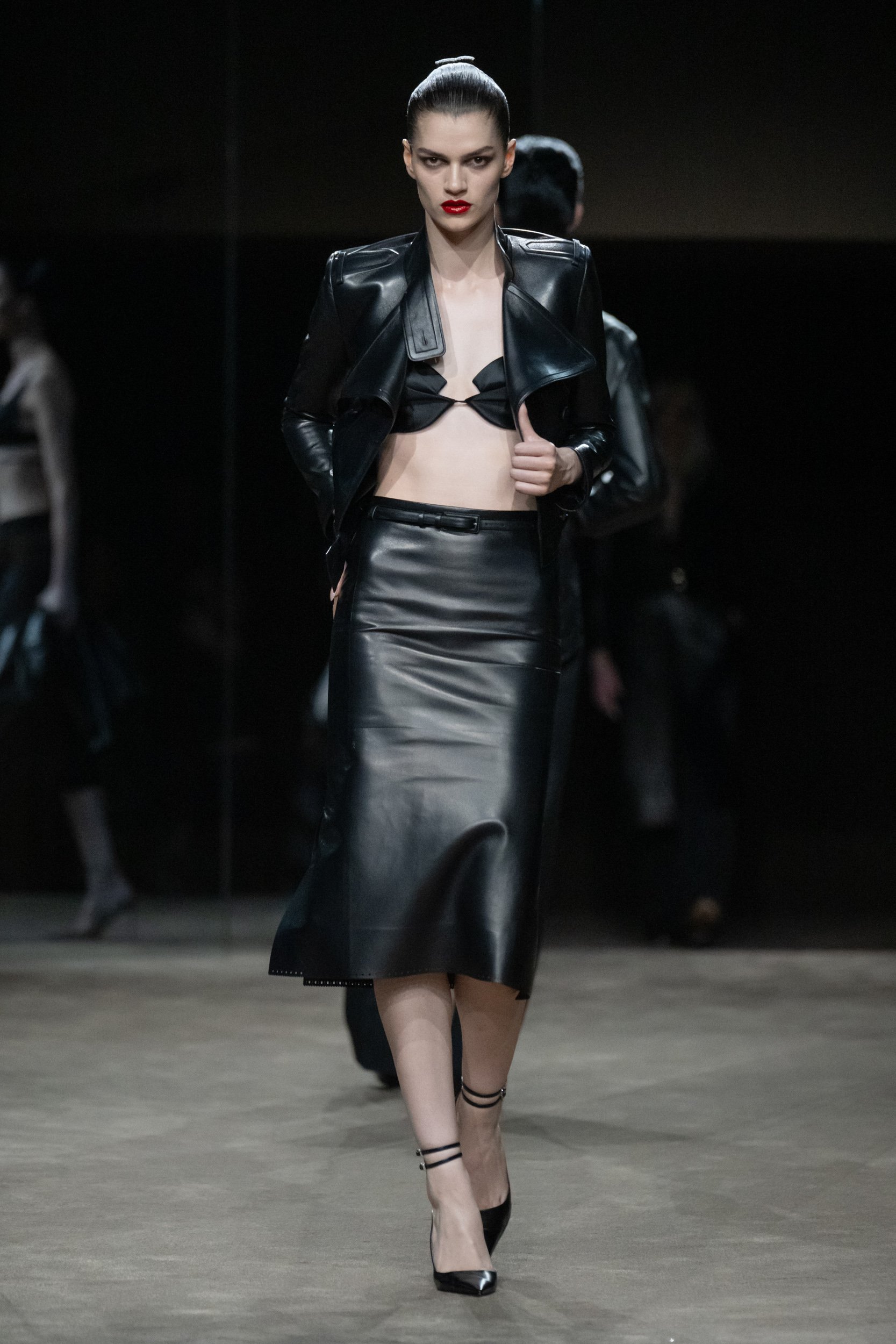 2027年春夏コレクション_TOM FORD(トム フォード)_モデル_9