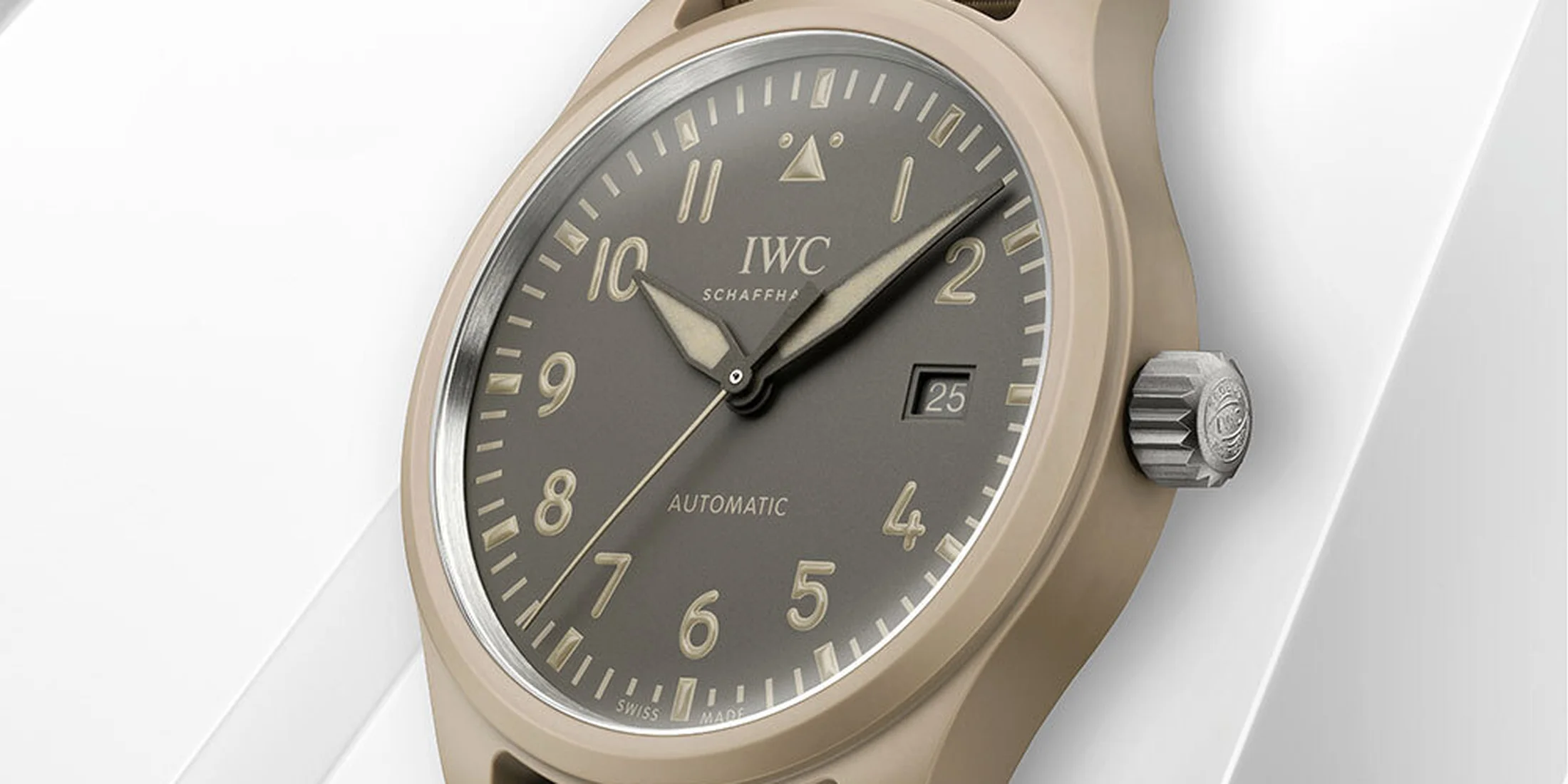 【IWC】「トップガン」コレクションの「パイロット・ウォッチ・オートマティック・トップガン・モハーヴェ・デザート」から新モデルサイズが登場