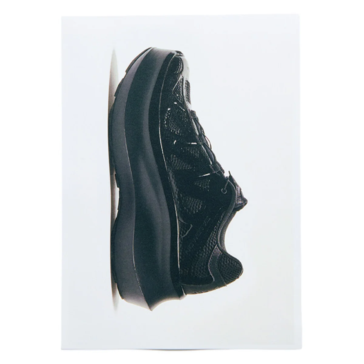 【コム デ ギャルソン × サロモンのスニーカー】過去のウィメンズモデルを厚底で大胆にリデザイン