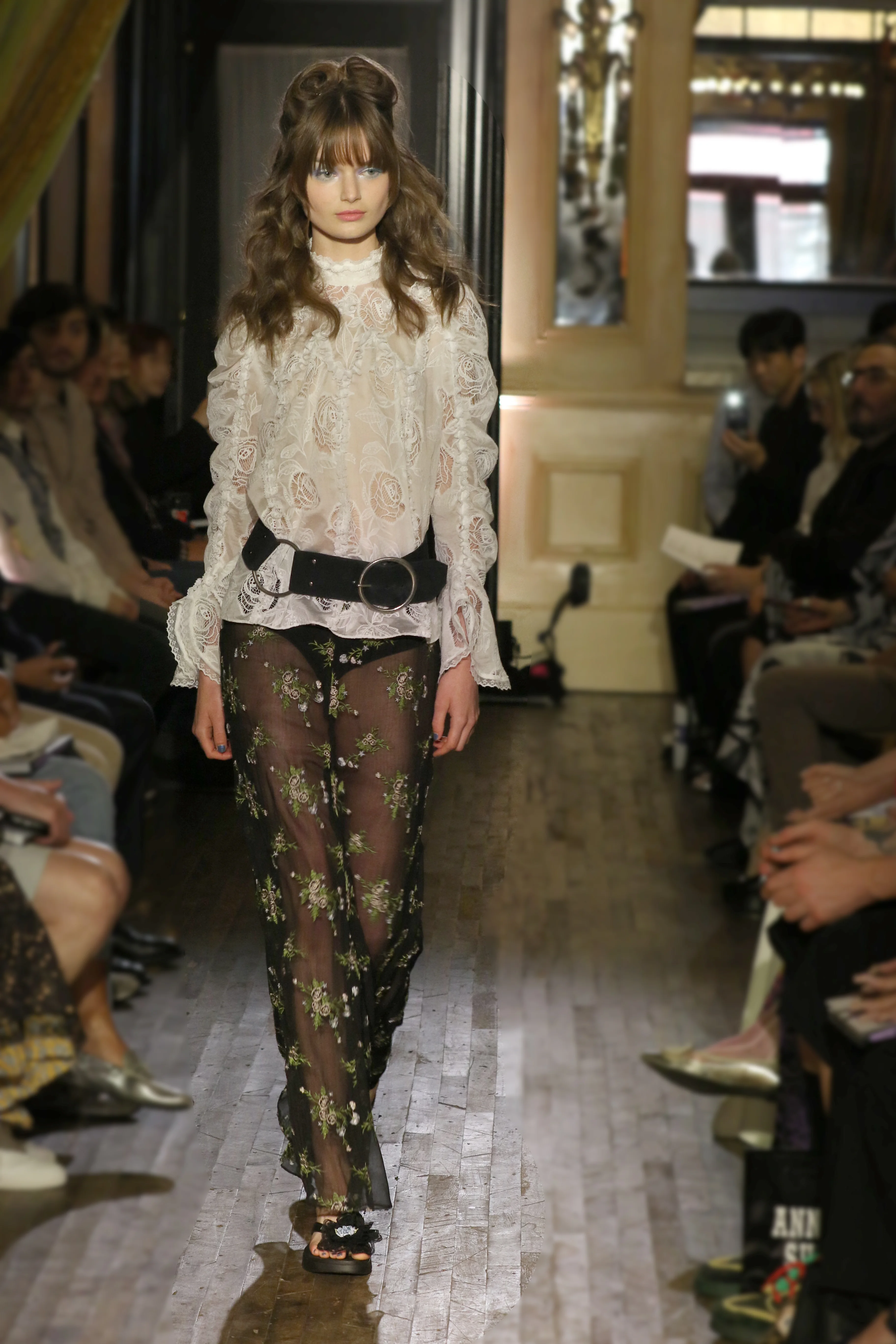 2026年春夏コレクション_ANNA SUI(アナ スイ)_モデル_29