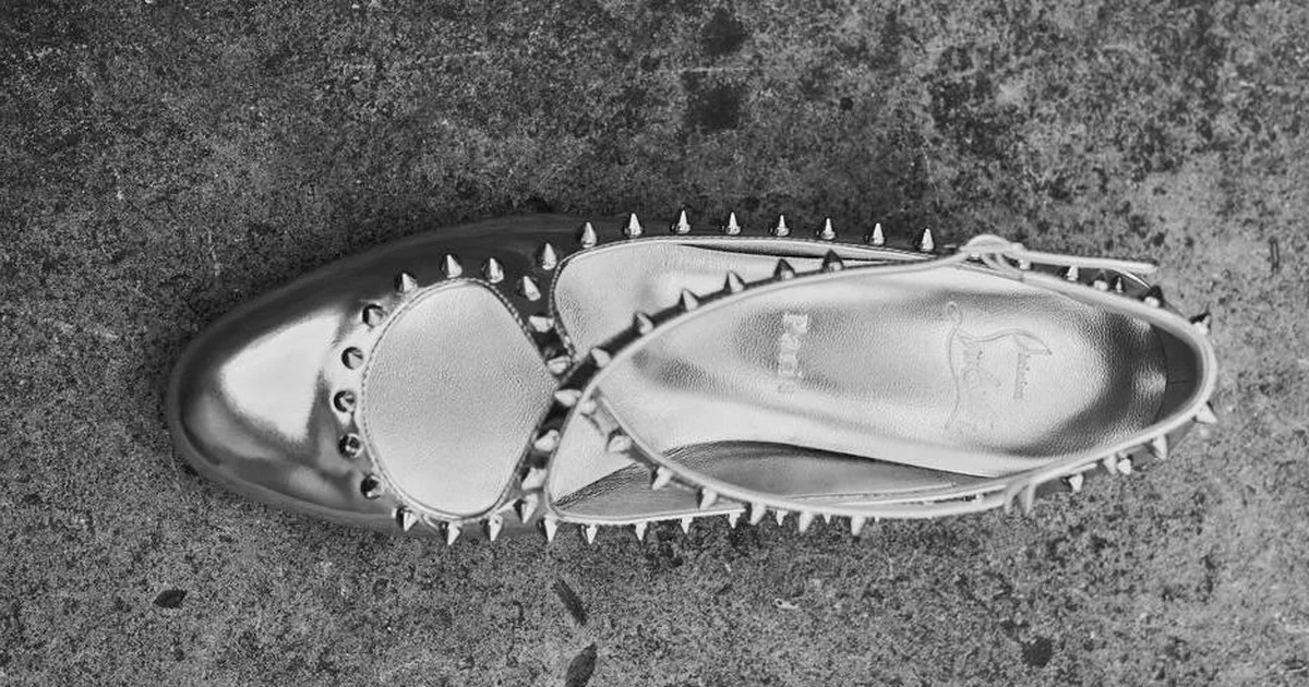 足もとをとびきり美しく見せる！ 【クリスチャン ルブタン】の名品