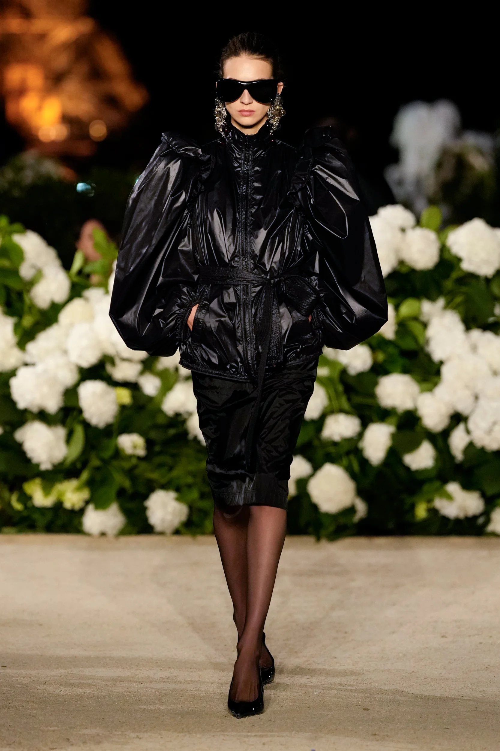 2026年春夏コレクション_SAINT LAURENT(サンローラン)_モデル_34