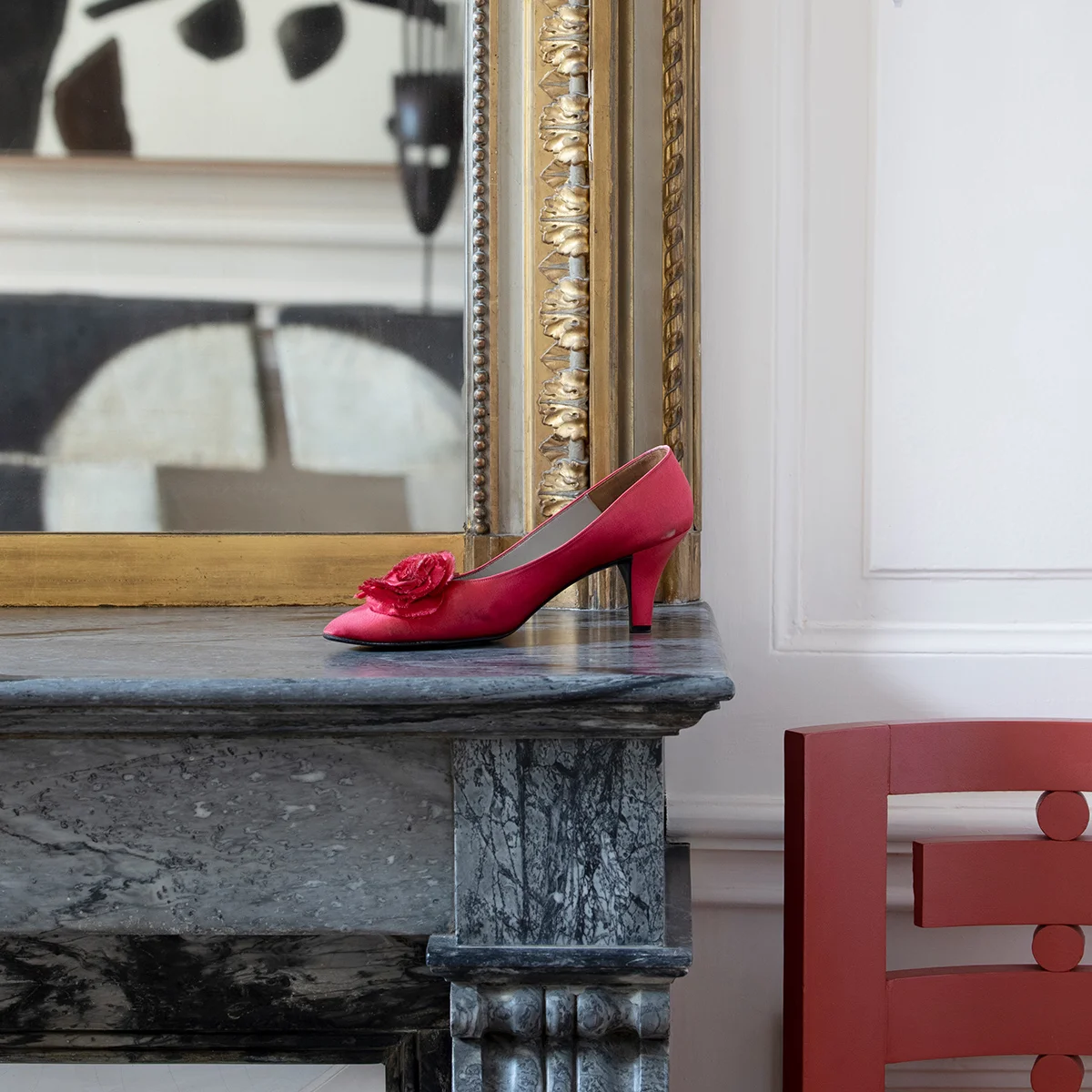 【ロジェ ヴィヴィエ】が、パリに新たな拠点「メゾン ヴィヴィエ」をオープン！ アイコン「ベル ヴィヴィエ」の60周年コレクションも登場