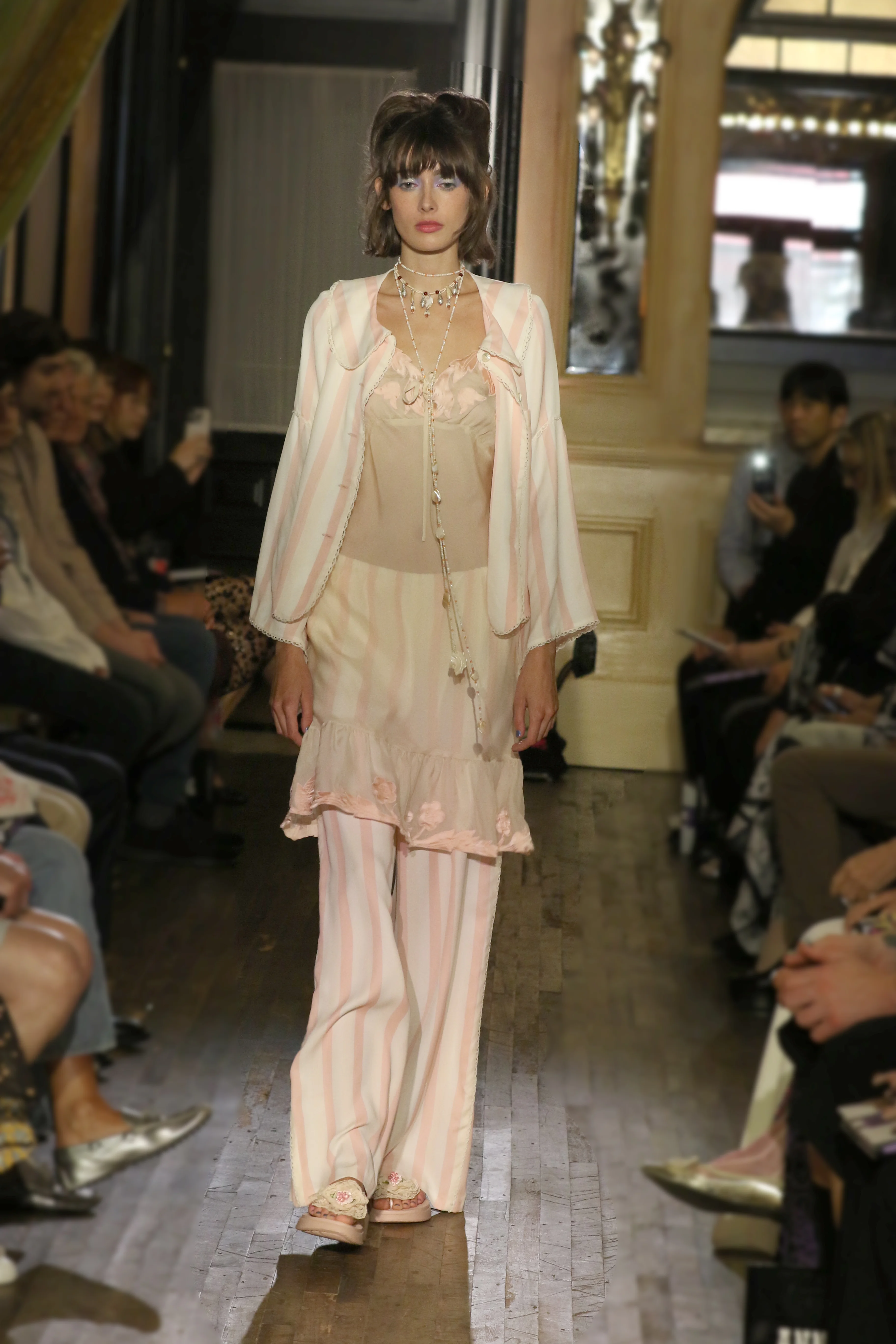 2026年春夏コレクション_ANNA SUI(アナ スイ)_モデル_1