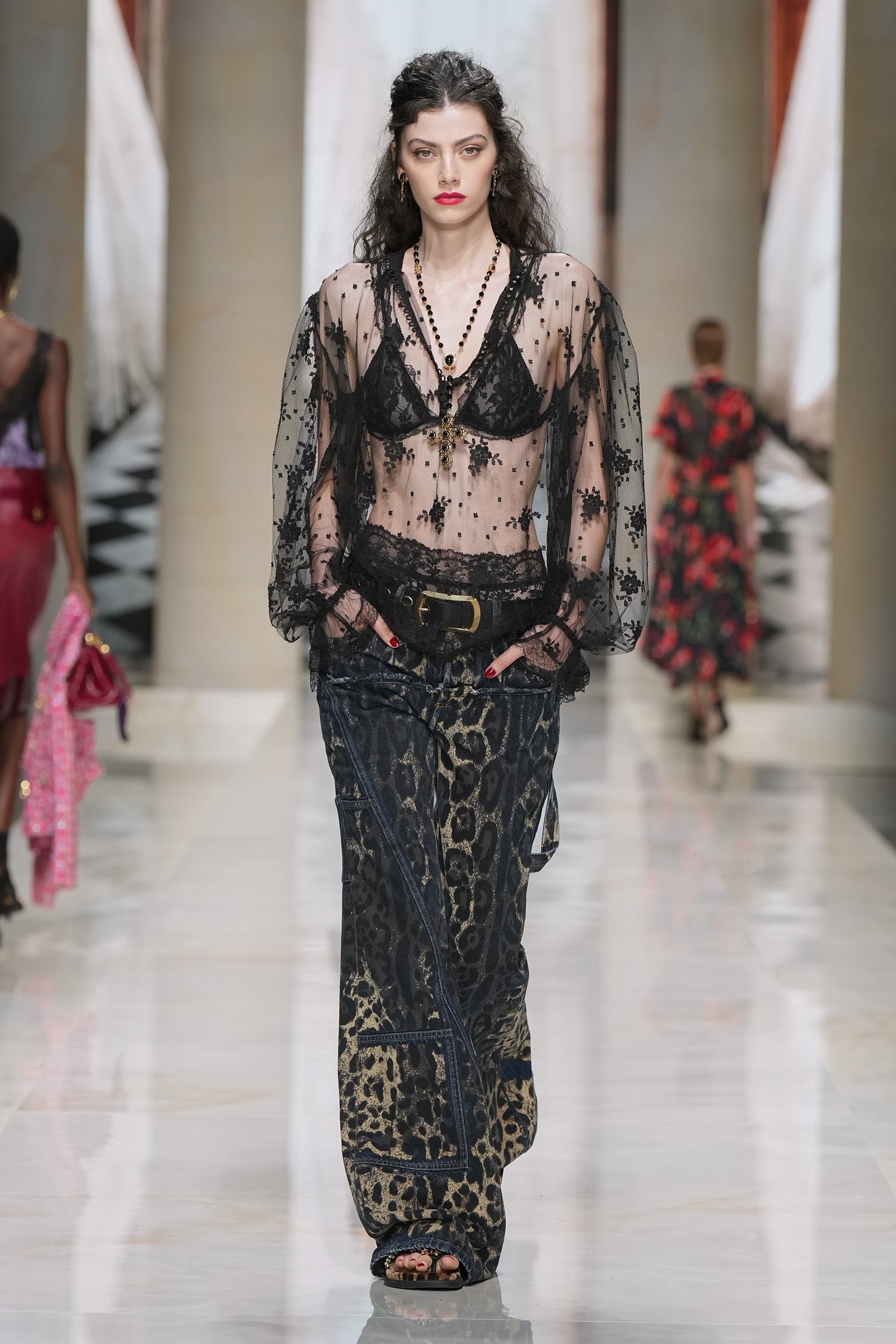 2027年春夏コレクション_DOLCE&GABBANA(ドルチェ&ガッバーナ)_モデル_34