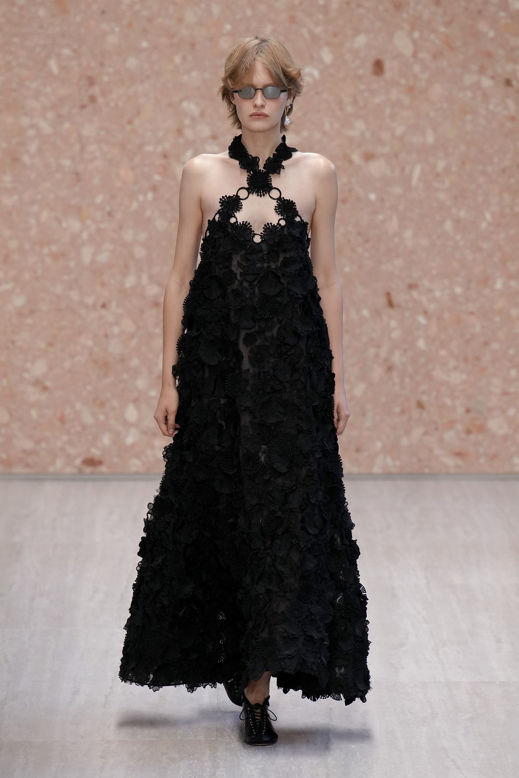 2027年春夏コレクション_CHLOÉ(クロエ)_モデル_15