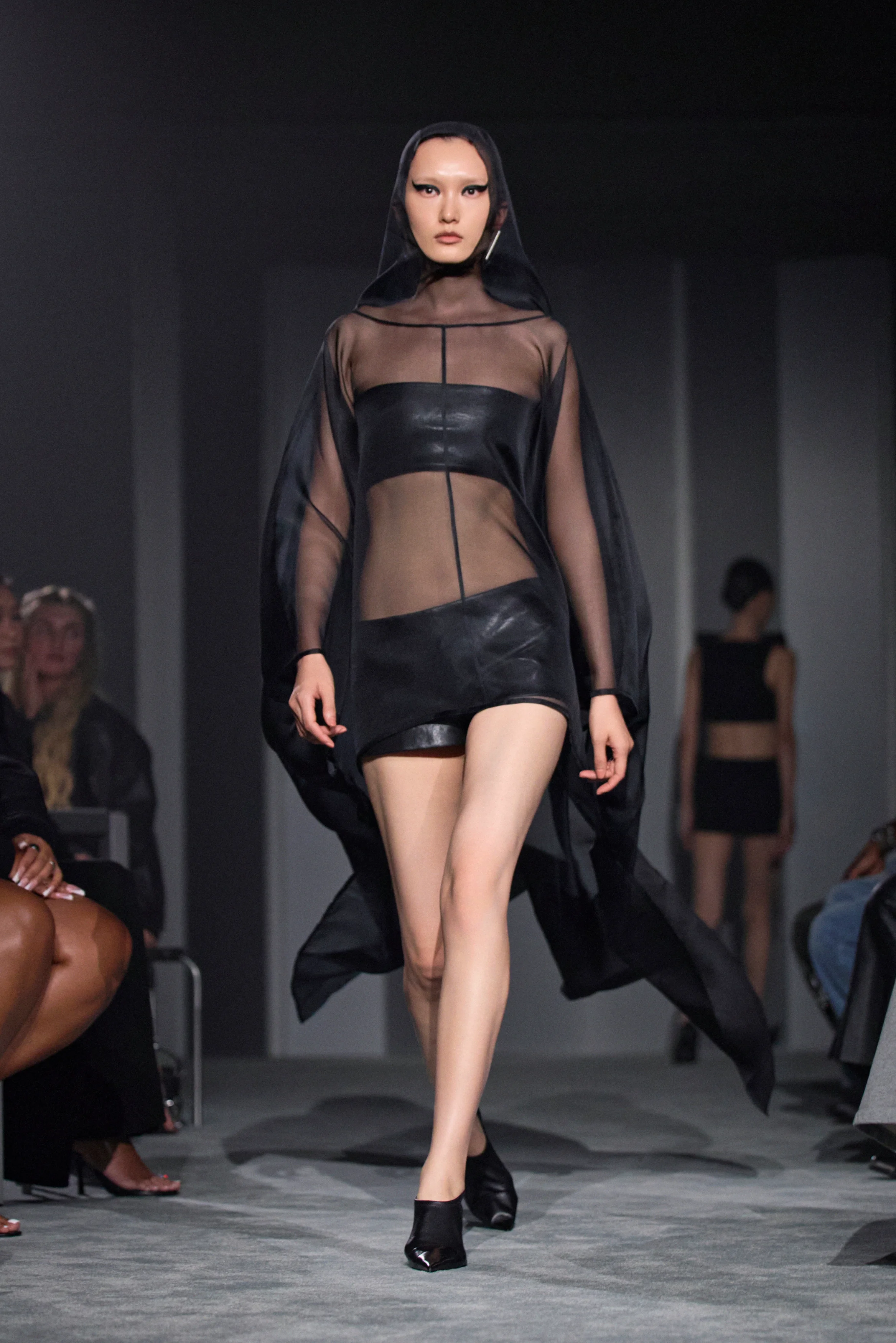 2026年春夏コレクション_ALEXANDER WANG(アレキサンダー ワン)_モデル_42