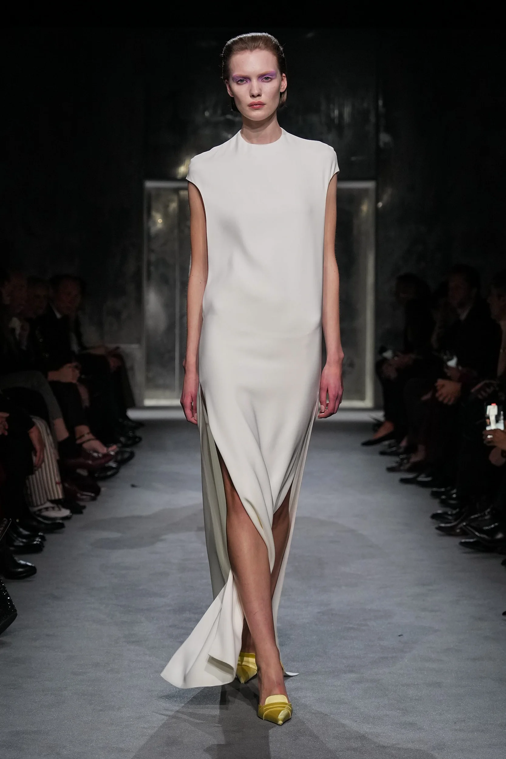 2025年秋冬コレクション_TOM FORD(トム フォード)_モデル_30