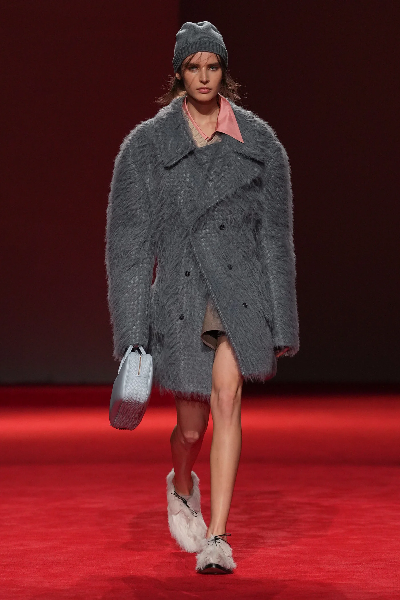 2026-27年秋冬コレクション_BOTTEGA VENETA(ボッテガ ヴェネタ)_モデル_31