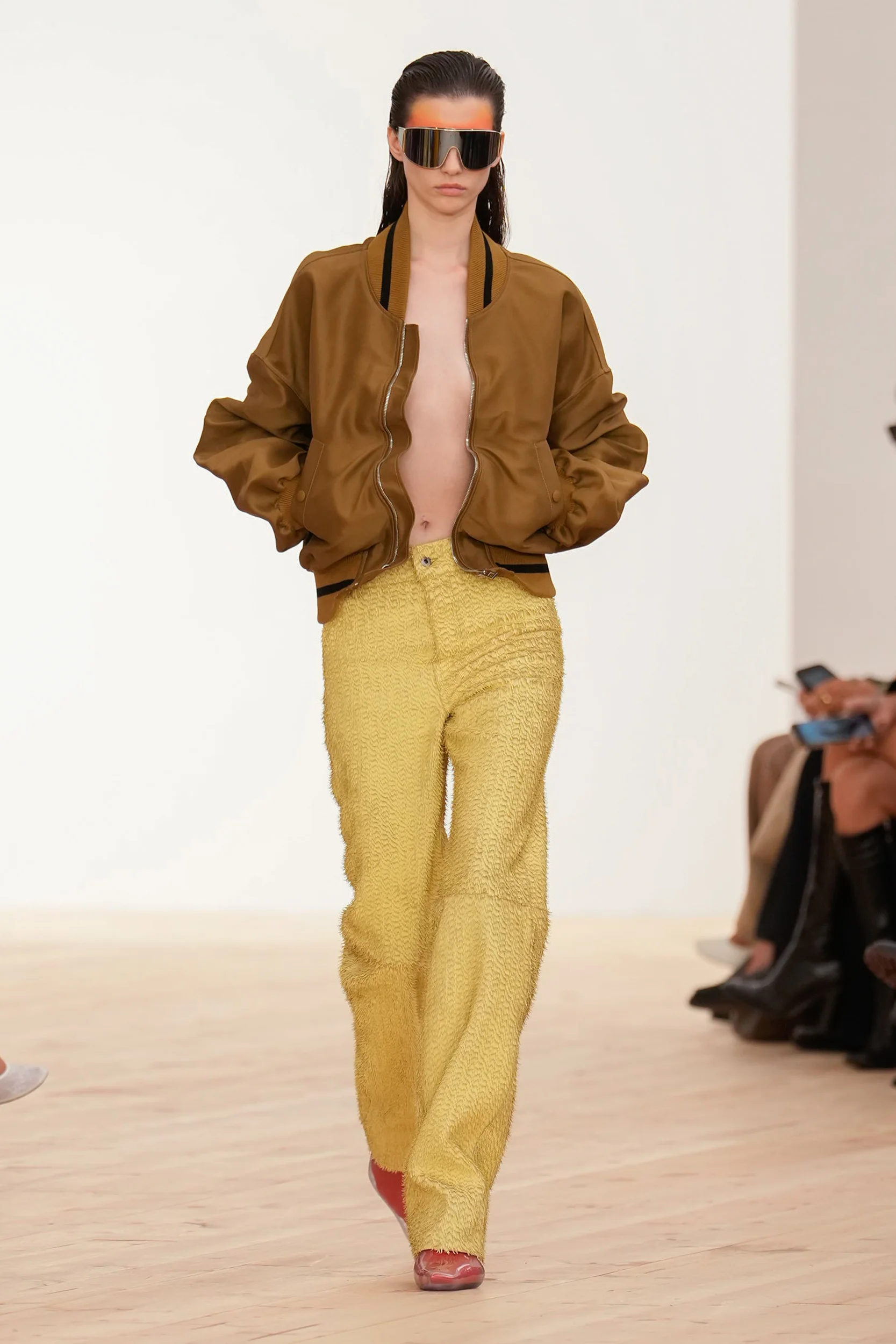 2026年春夏コレクション_LOEWE(ロエベ)_モデル_40