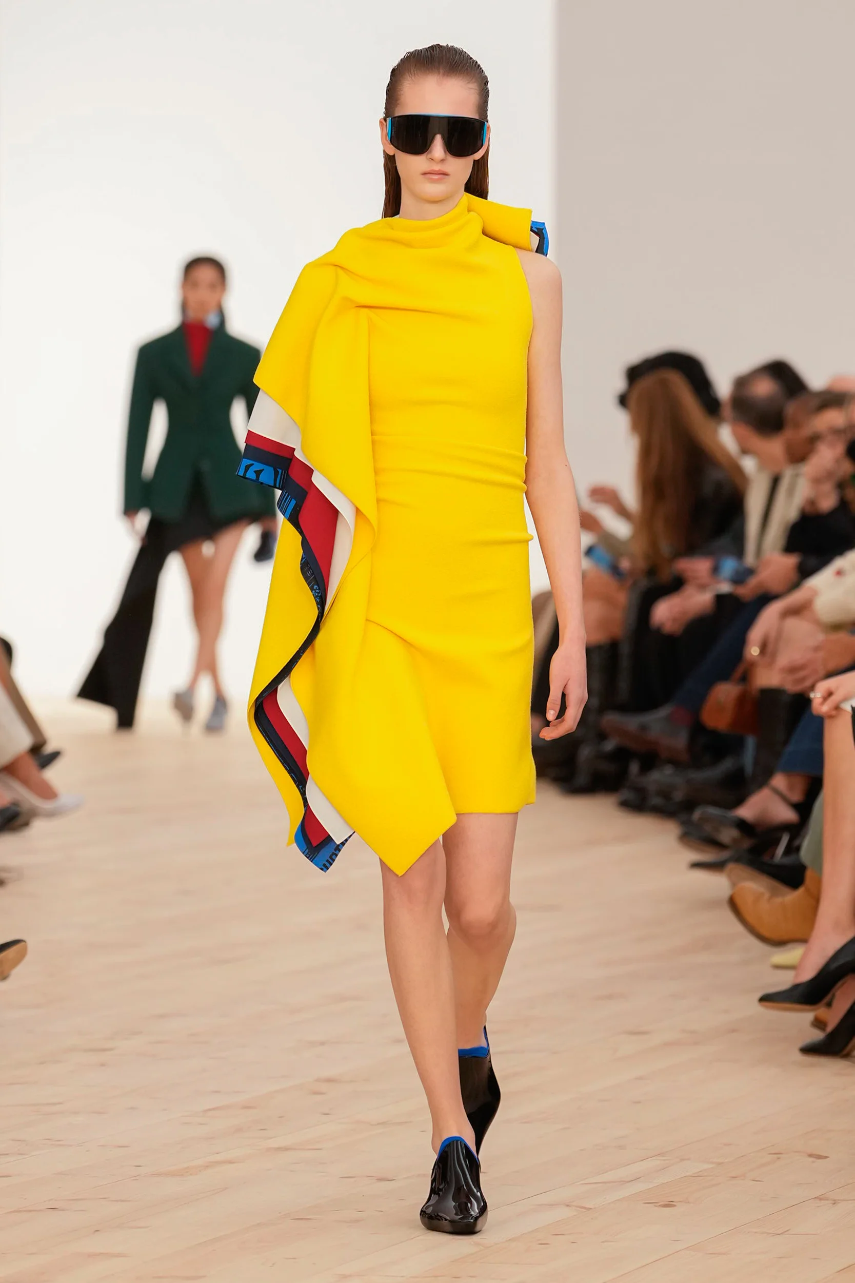 2026年春夏コレクション_LOEWE(ロエベ)_モデル_19