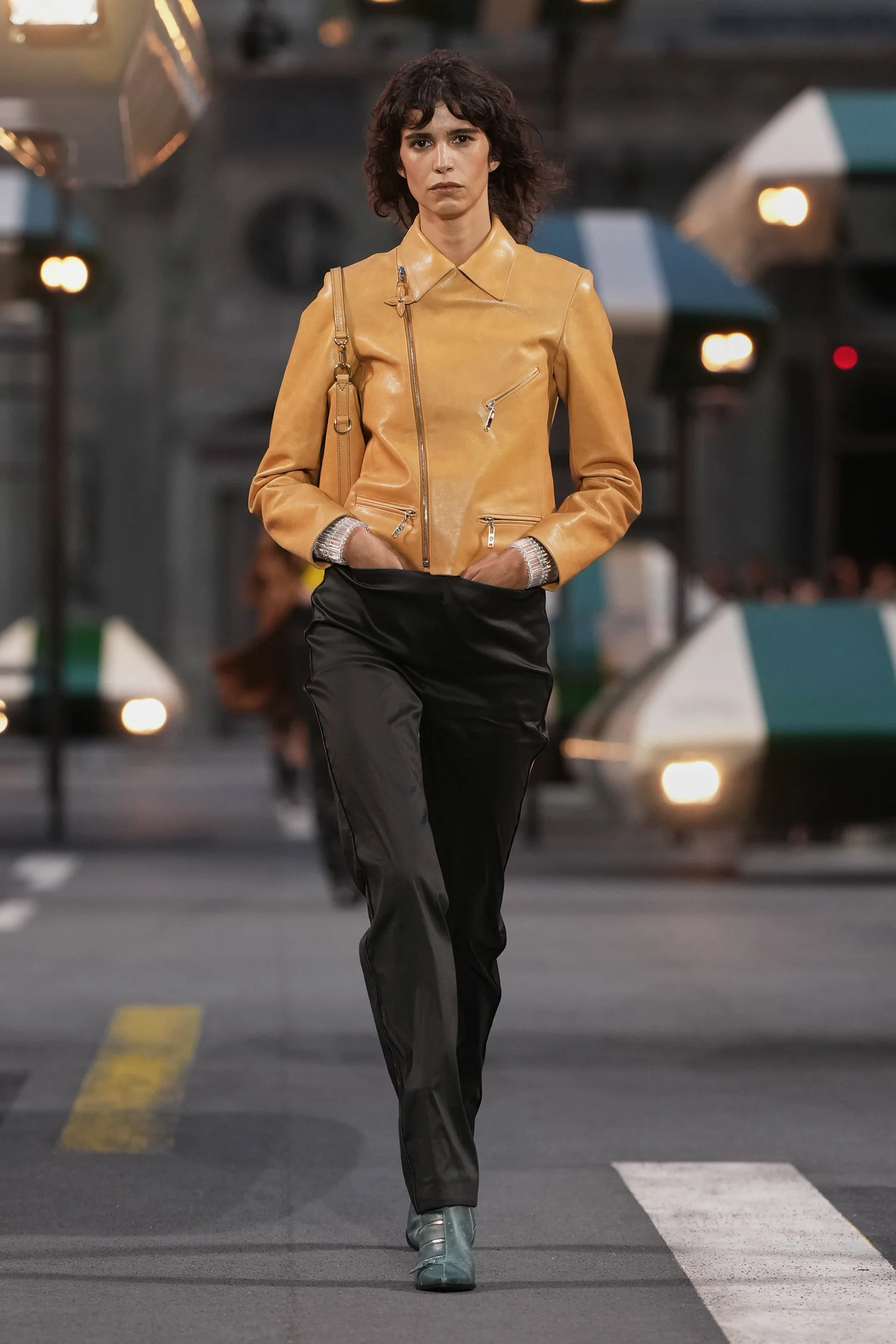 2027年春夏コレクション_LOUIS VUITTON(ルイ・ヴィトン)_モデル_13
