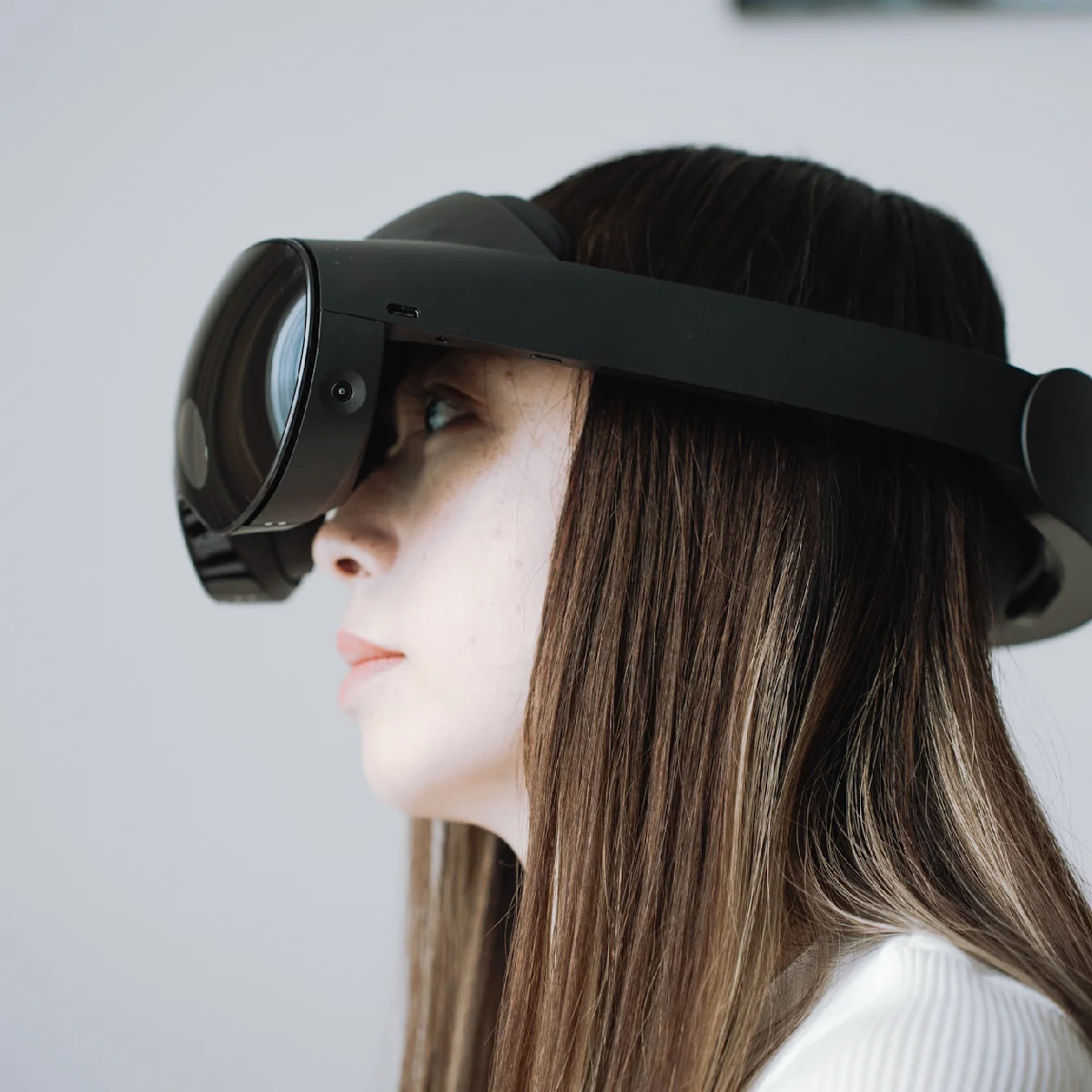 バーチャル空間で仕事ができる！ VRヘッドセットの新たな可能性 vol.175