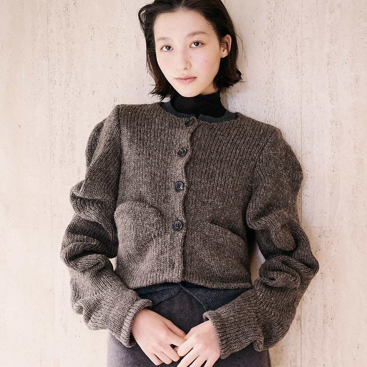 注目の日本発ブランド、【pillings（ピリングス）】のカーディガン