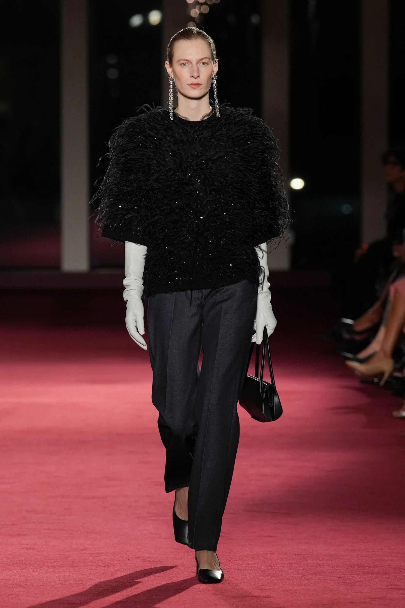 2026-27年秋冬コレクション_MICHAEL KORS COLLECTION(マイケル・コース コレクション)_モデル_5