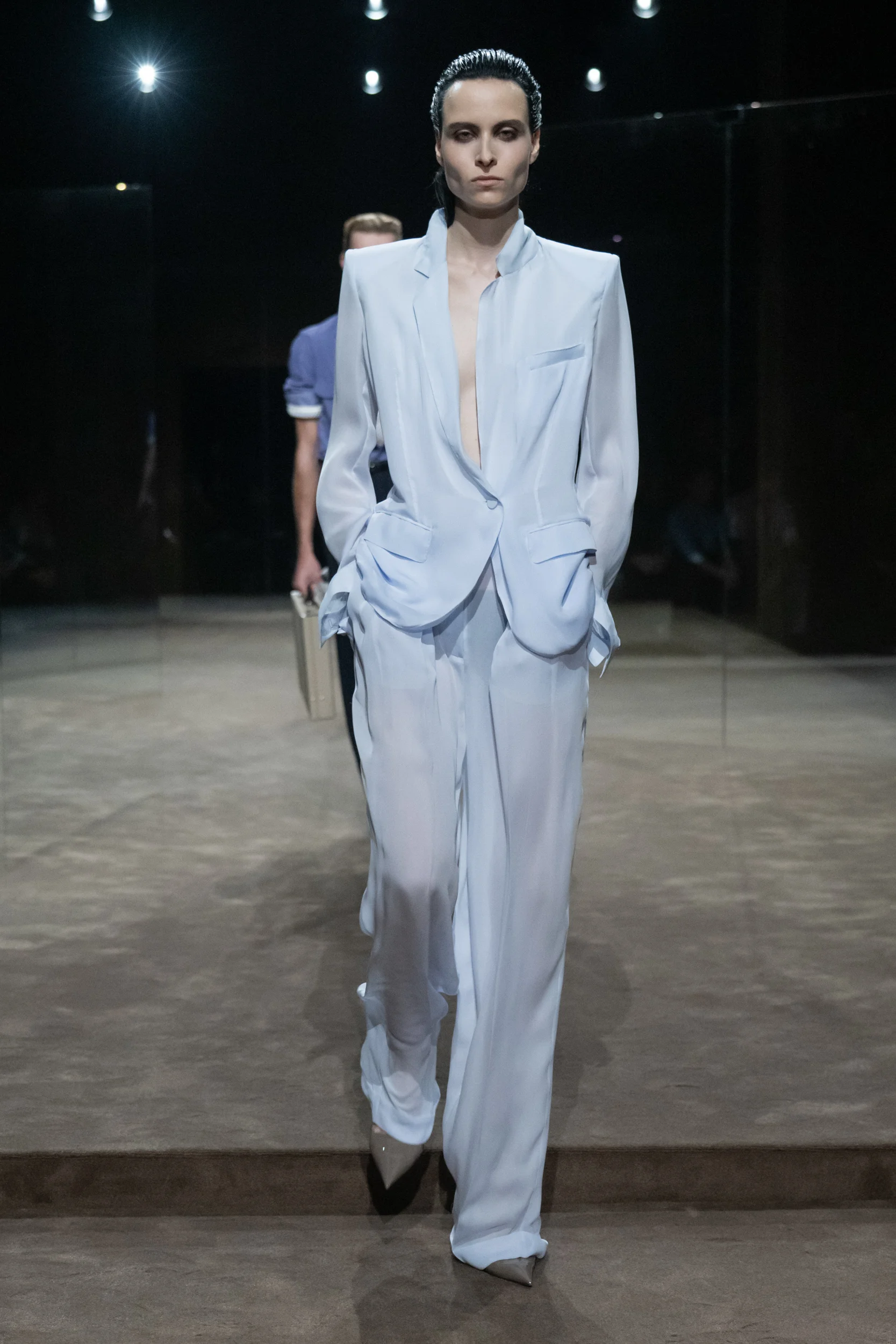 2027年春夏コレクション_TOM FORD(トム フォード)_モデル_25