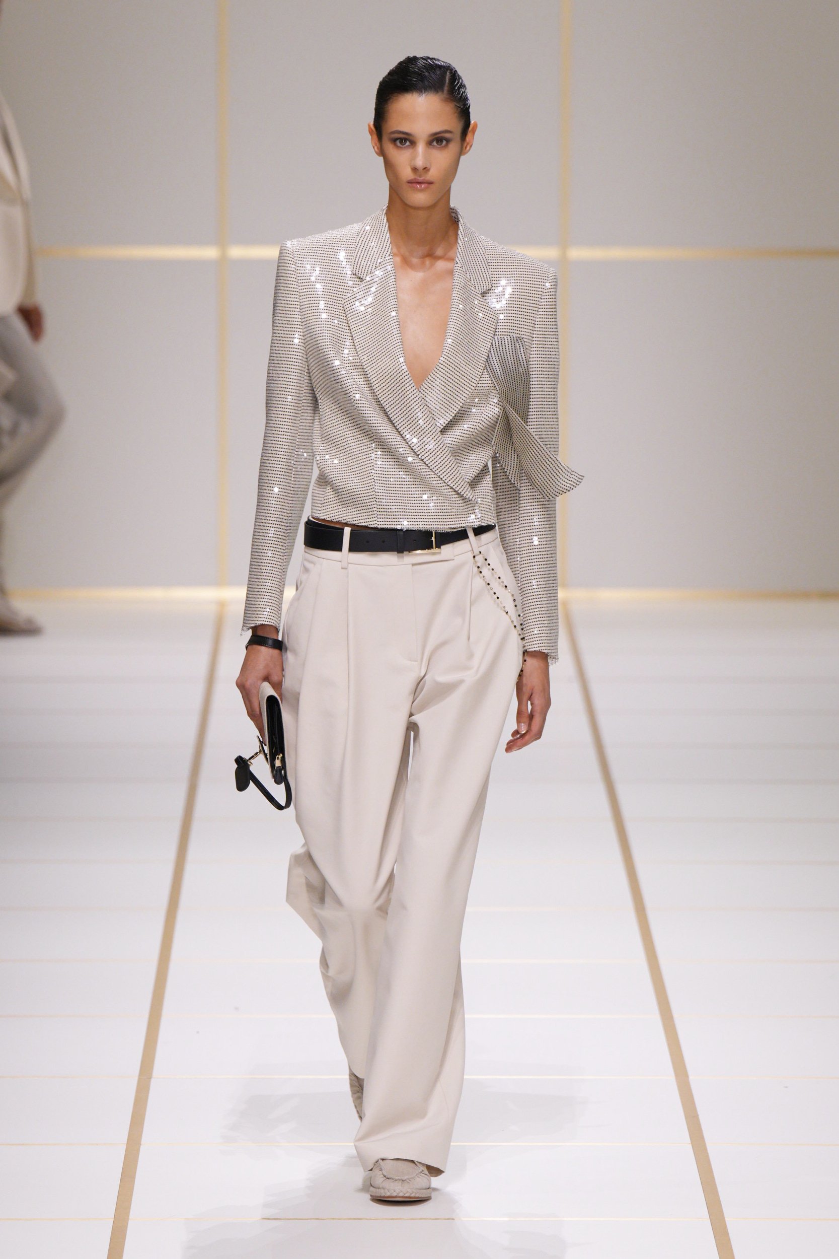 2027年春夏コレクション_GIORGIO ARMANI(ジョルジオ アルマーニ)_モデル_3
