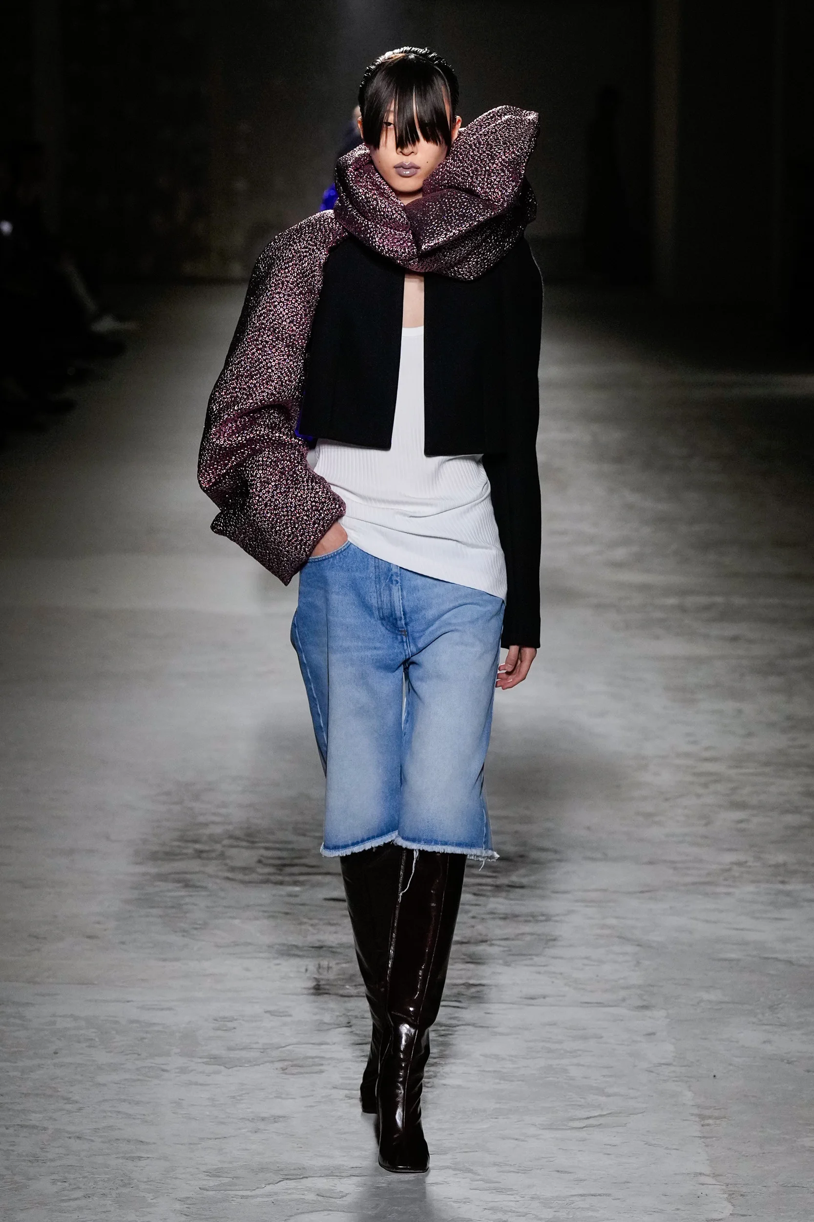 2024-25年秋冬コレクション_DRIES VAN NOTEN(ドリス ヴァン ノッテン)_モデル_39