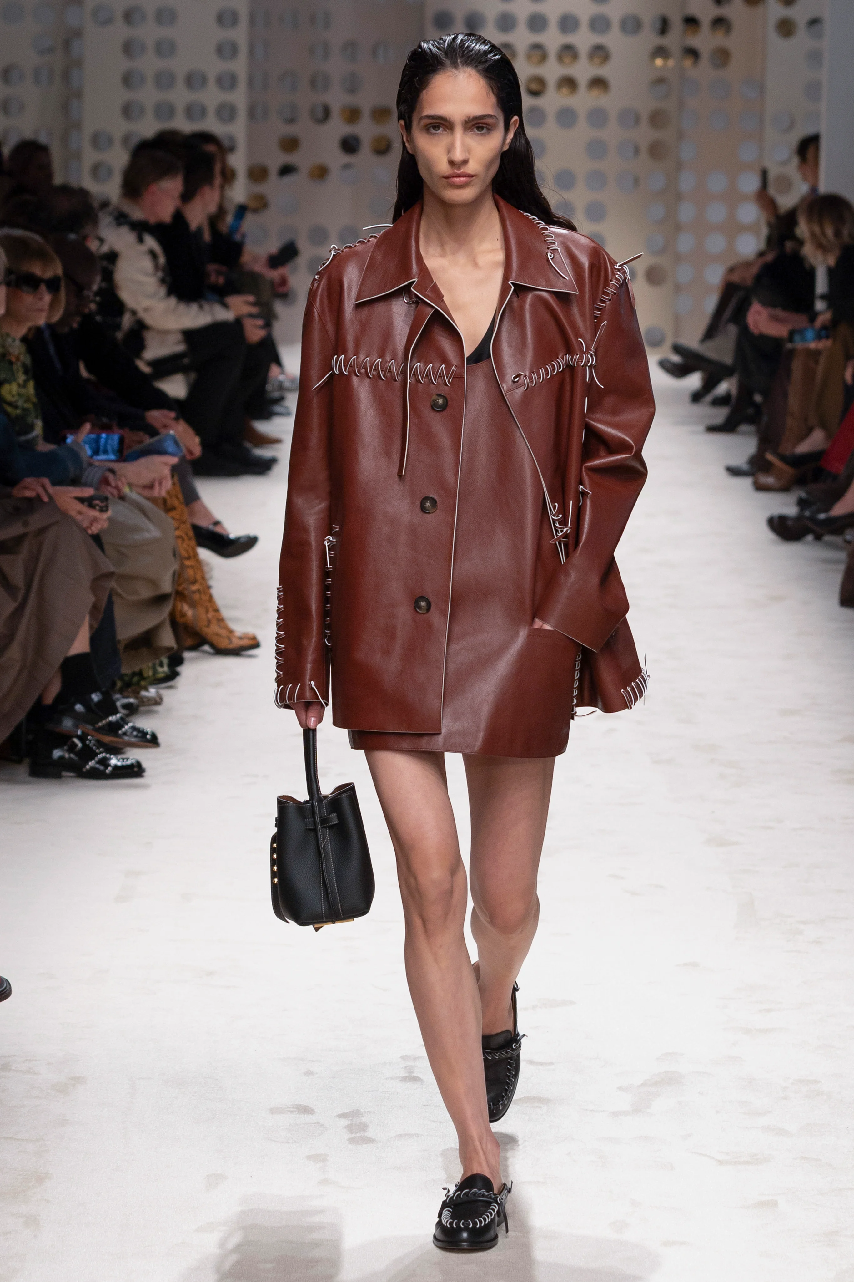 2026年春夏コレクション_TOD'S(トッズ)_モデル_26