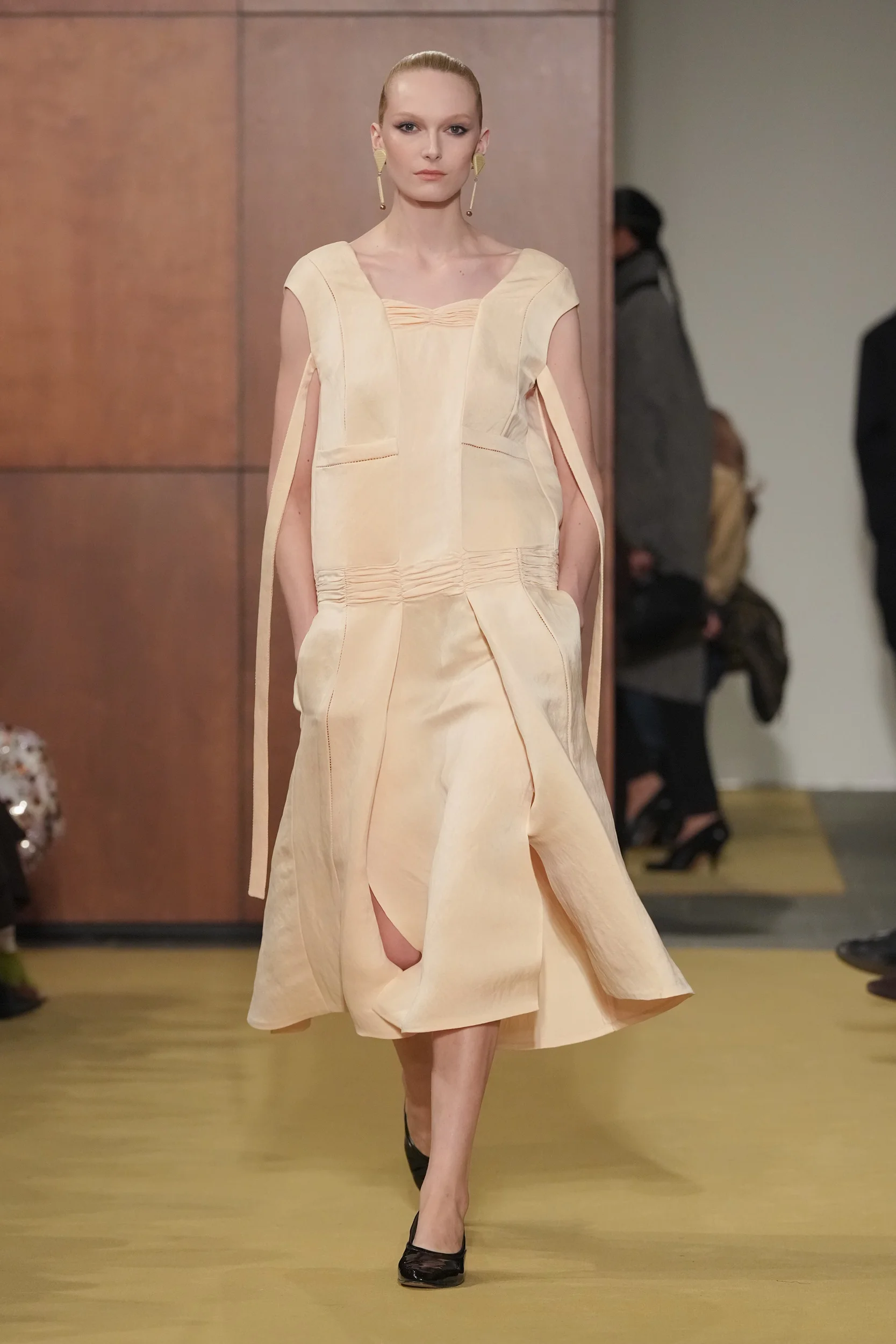 2026-27年秋冬コレクション_TORY BURCH(トリー バーチ)_モデル_41