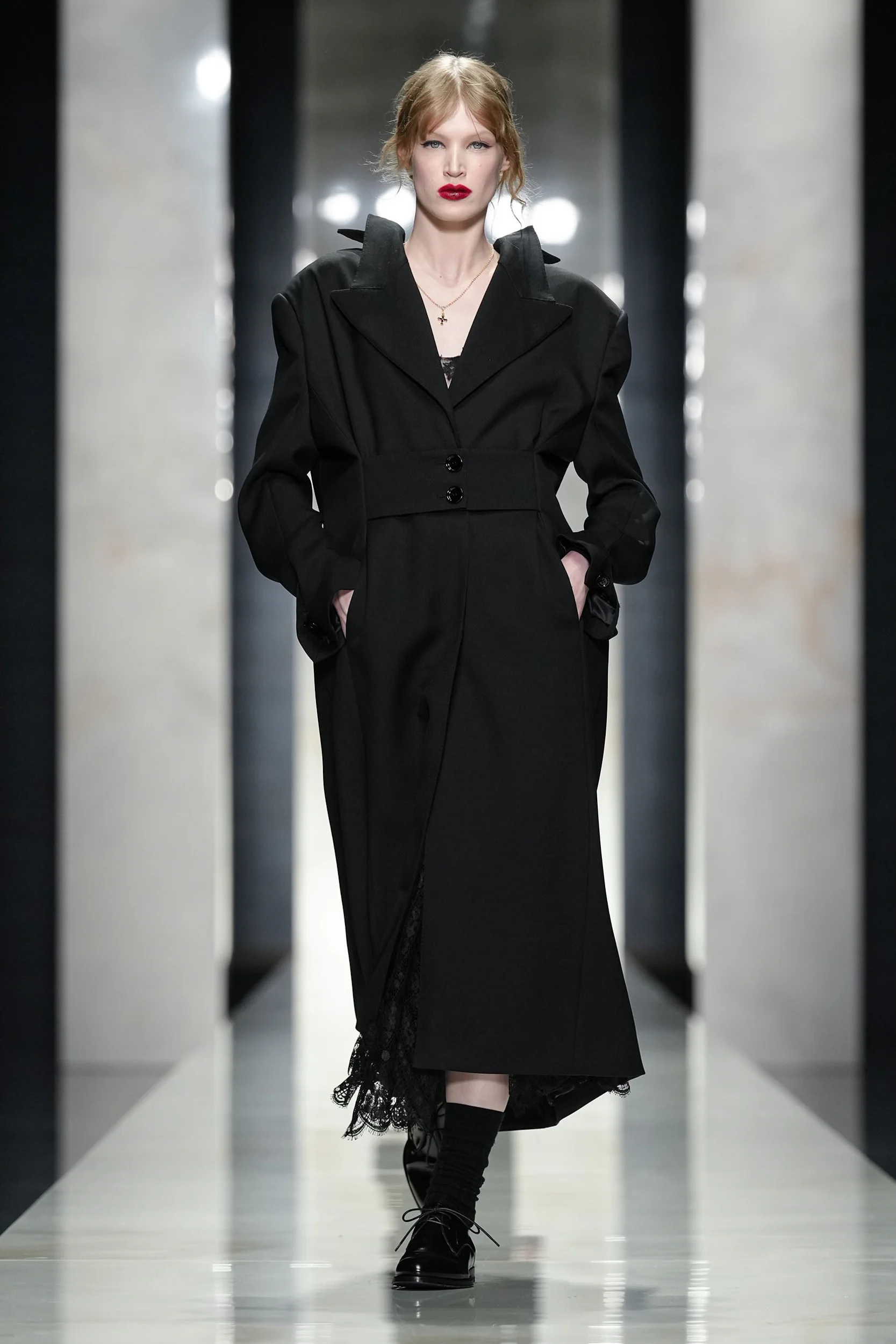 2026-27年秋冬コレクション_DOLCE&GABBANA(ドルチェ&ガッバーナ)_モデル_1