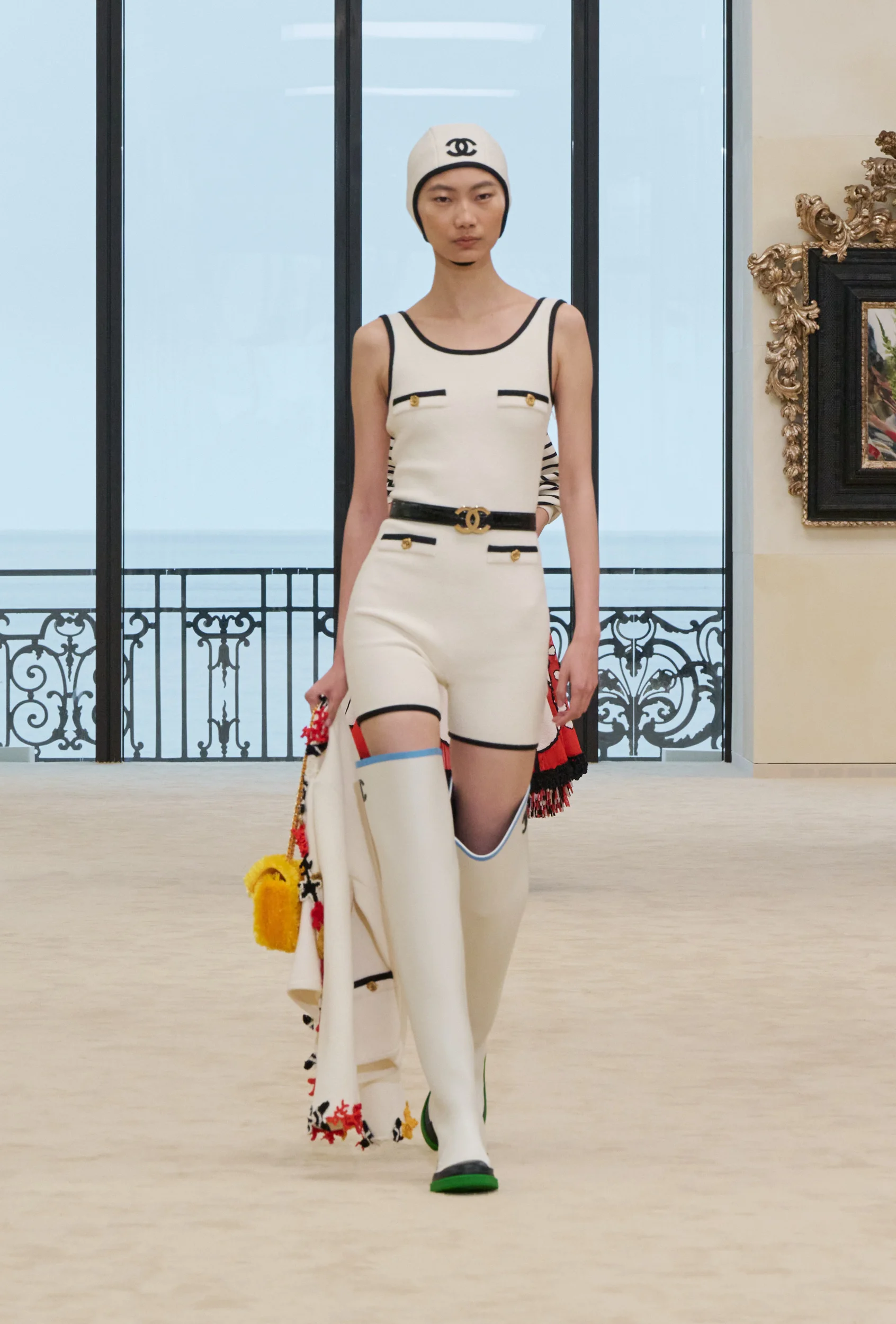 2027年クルーズコレクション_CHANEL(シャネル)_モデル_12