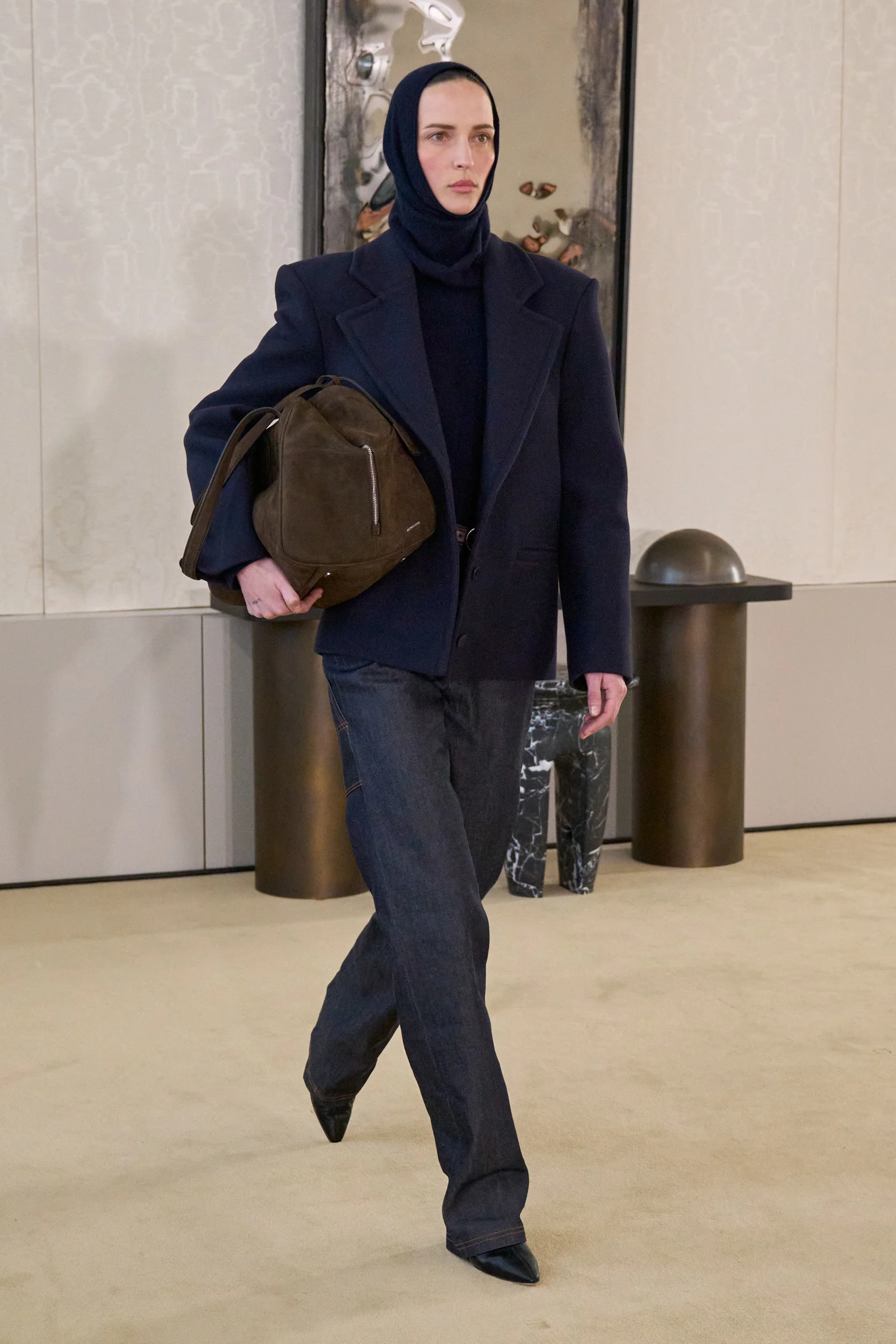 2026-27年秋冬コレクション_ALTUZARRA(アルチュザラ)_モデル_10