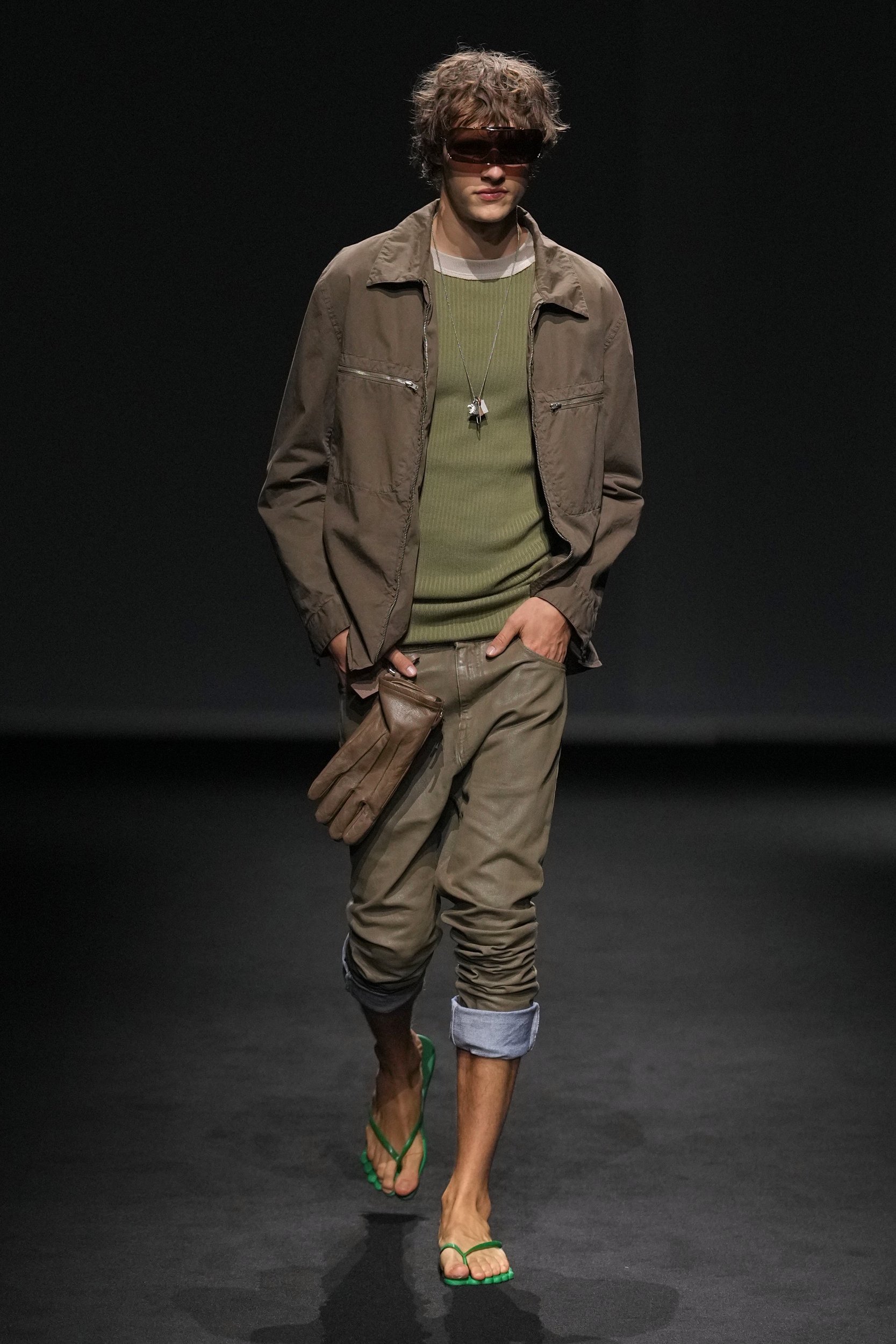 2027年春夏コレクション_MM6 Maison Margiela(エムエム6 メゾン マルジェラ)_モデル_37