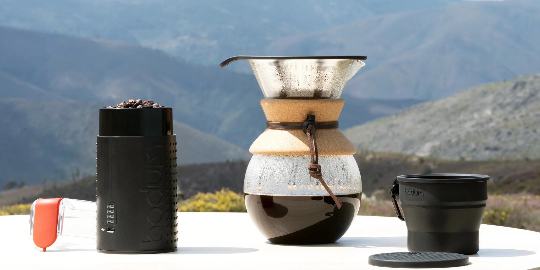 いつでもどこでも挽きたてのコーヒーが楽しめる！ 【ボダム】からコードレスのコーヒーグラインダー 『BISTRO 充電式ブレードコーヒーグラインダー』が発売【5名にプレゼント！】