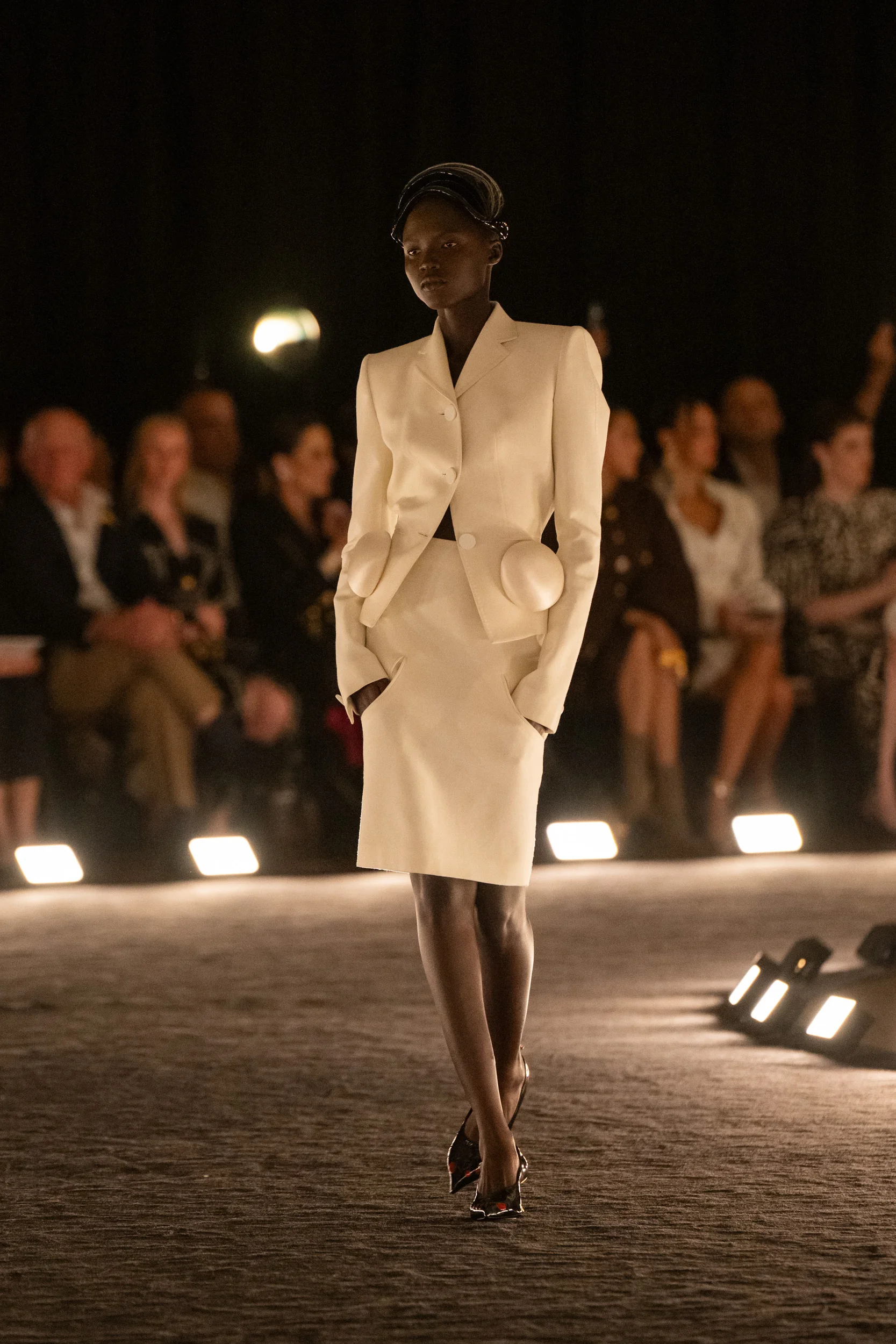 2026年春夏コレクション_SCHIAPARELLI(スキャパレリ)_モデル_1