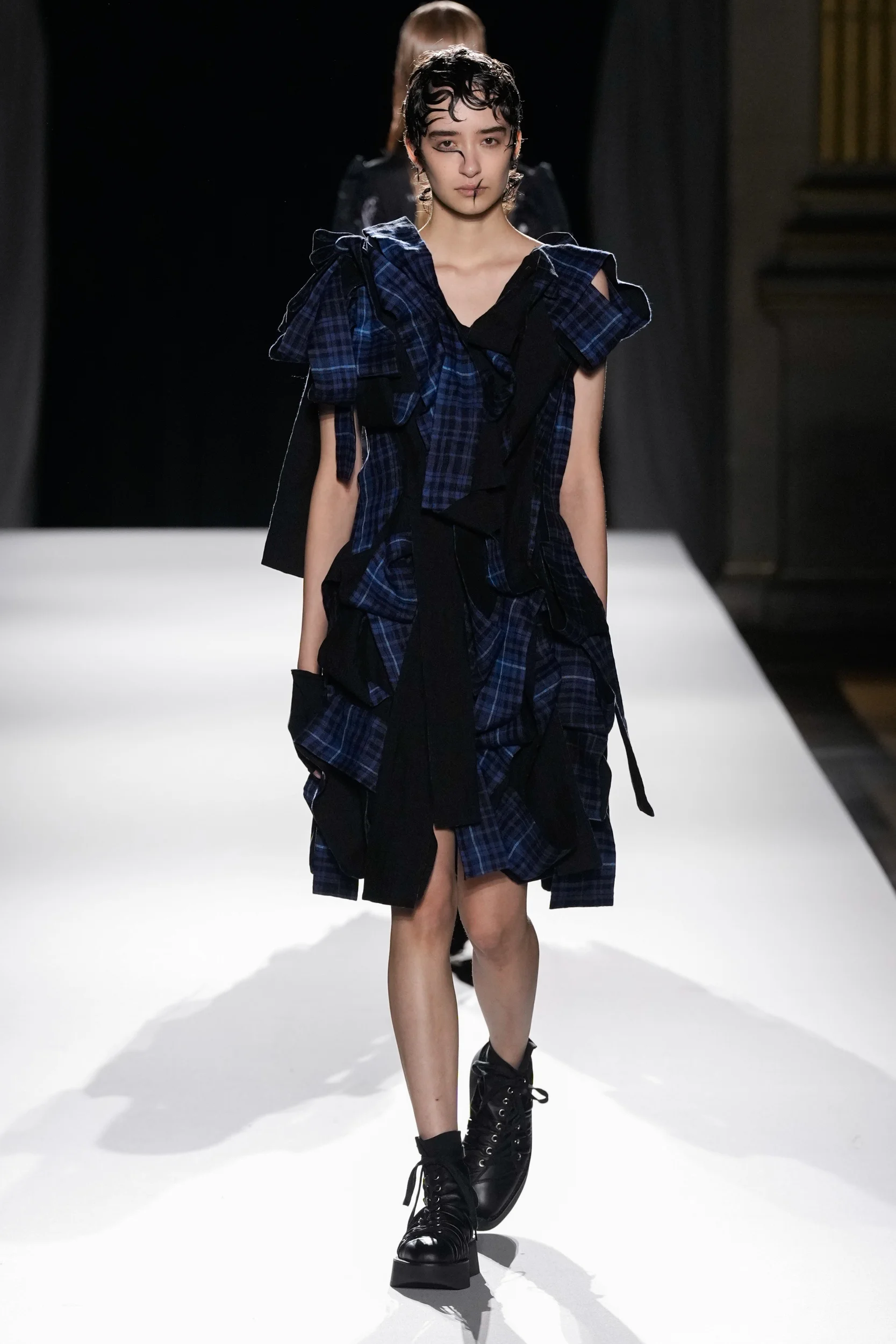 2026年春夏コレクション_YOHJI YAMAMOTO(ヨウジヤマモト)_モデル_36