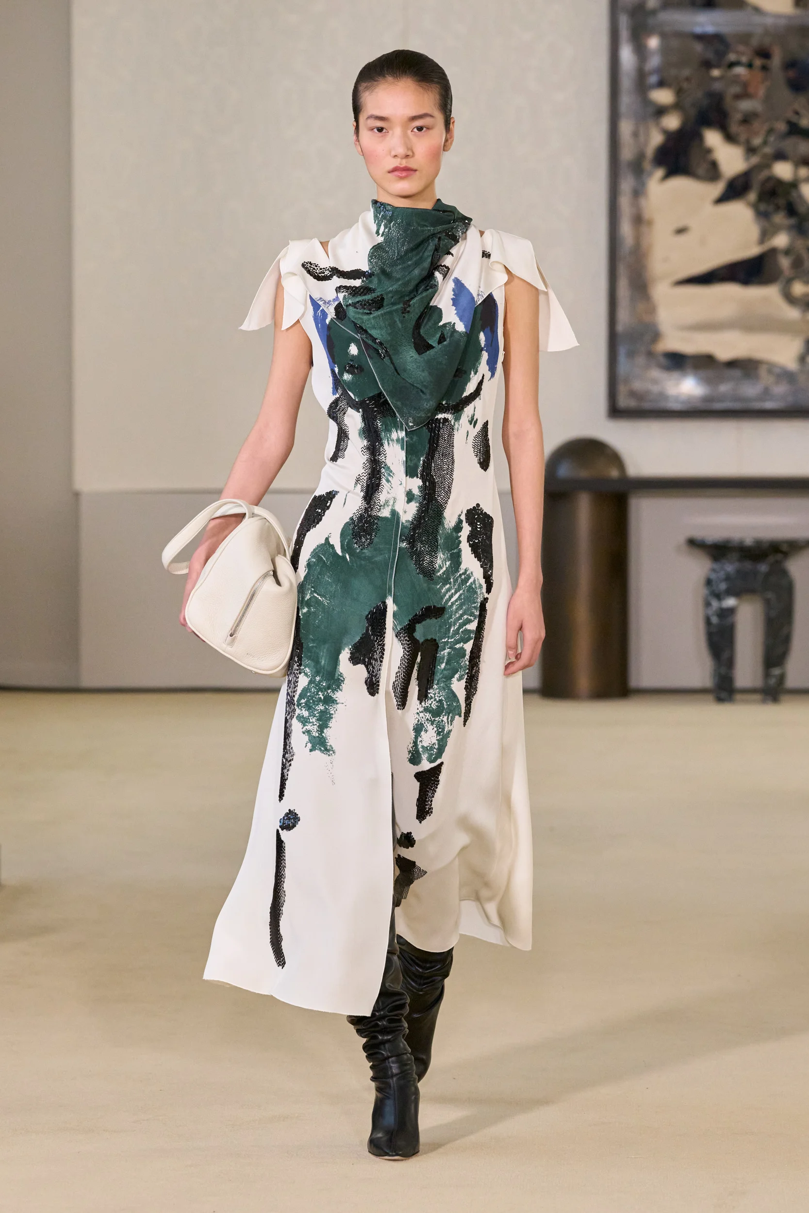 2026-27年秋冬コレクション_ALTUZARRA(アルチュザラ)_モデル_23