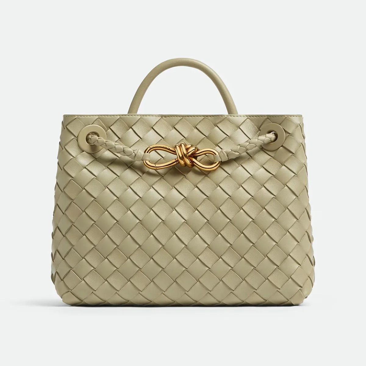 Bottega Venetaのバッグ「アンディアーモ」とさぁ、出かけよう！の画像6-1