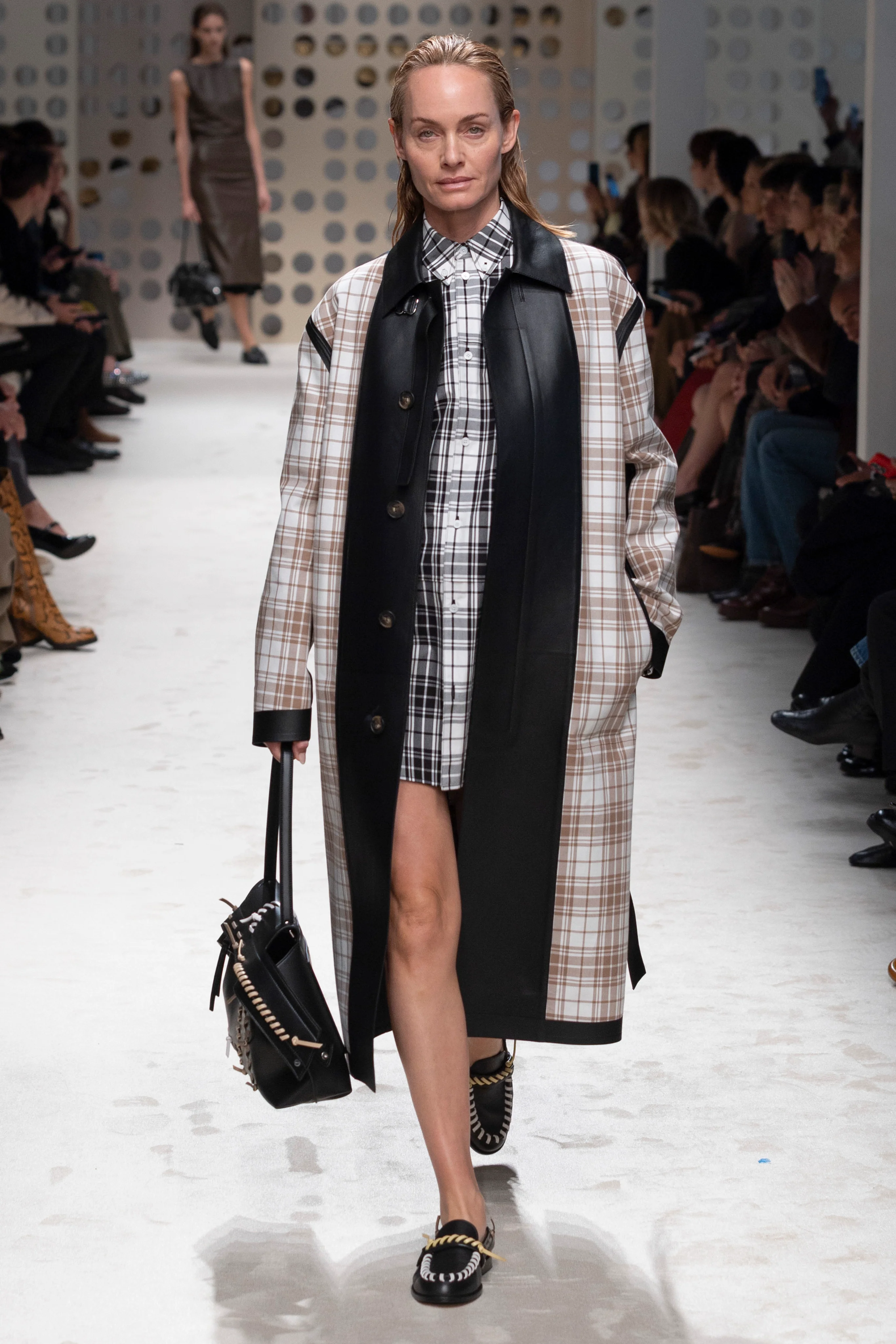 2026年春夏コレクション_TOD'S(トッズ)_モデル_6