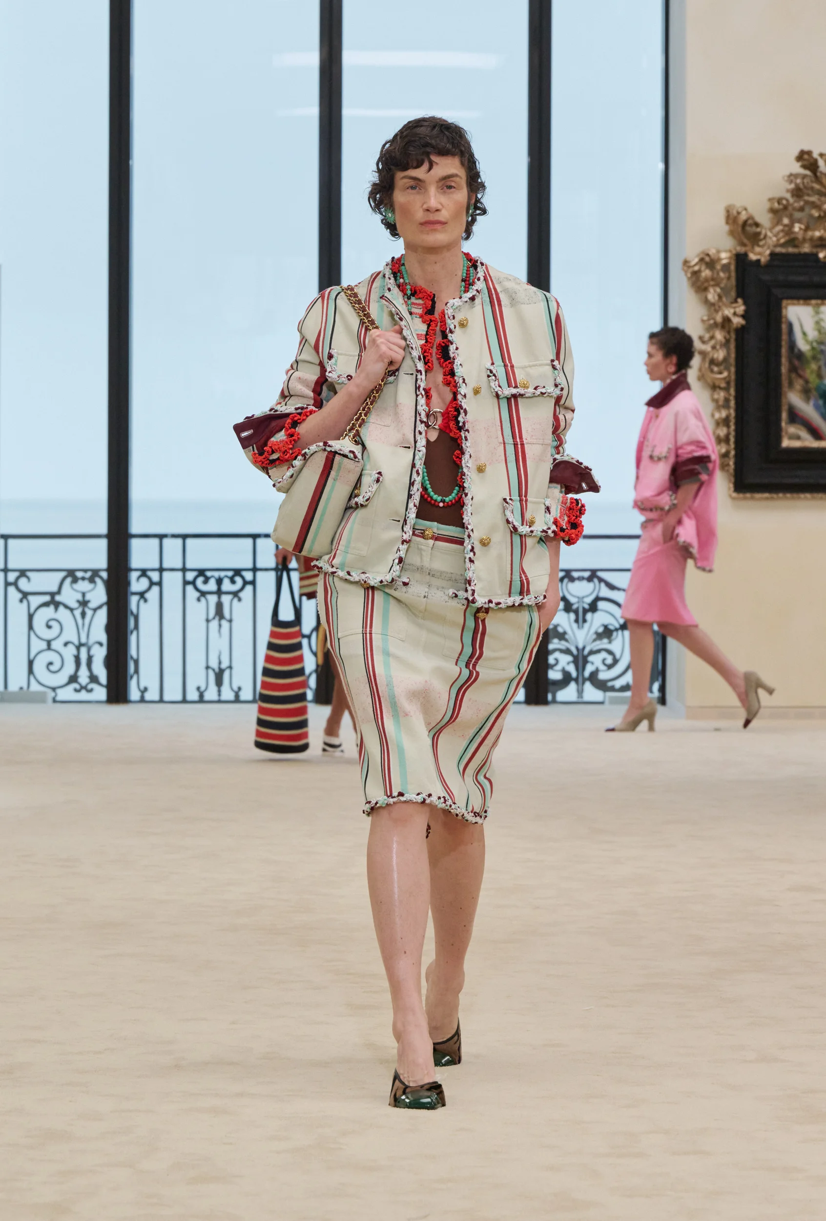 2027年クルーズコレクション_CHANEL(シャネル)_モデル_24