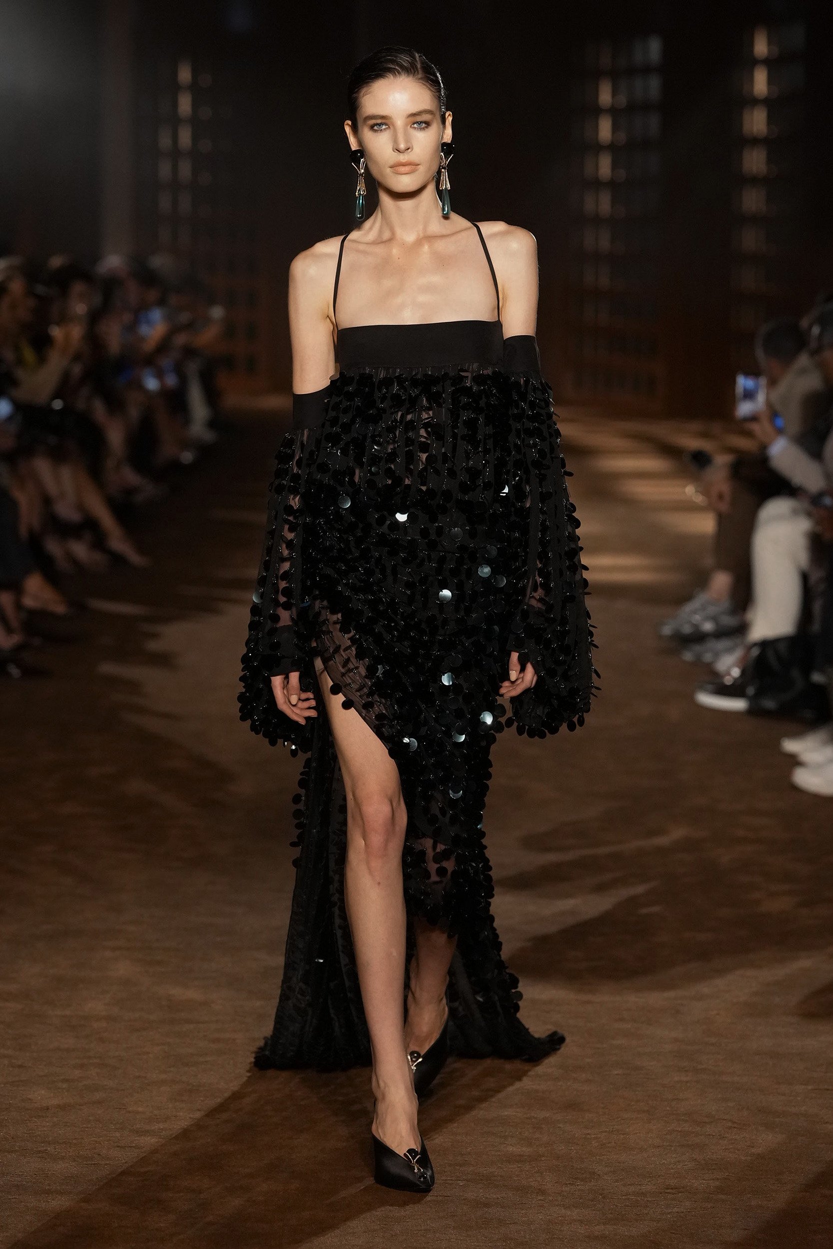 2027年春夏コレクション_FERRAGAMO(フェラガモ)_モデル_61