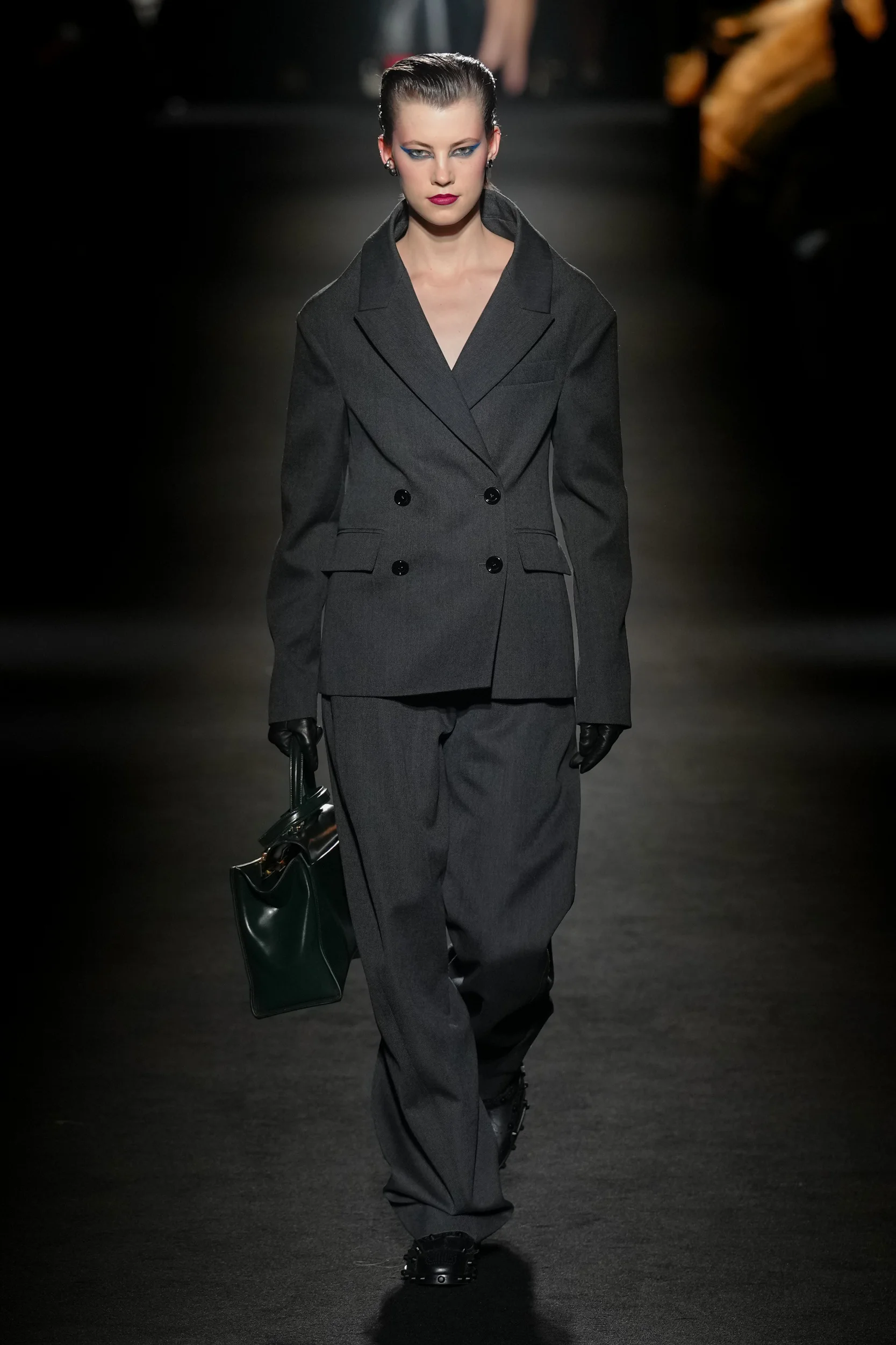 2026-27年秋冬コレクション_BALENCIAGA(バレンシアガ)_モデル_32