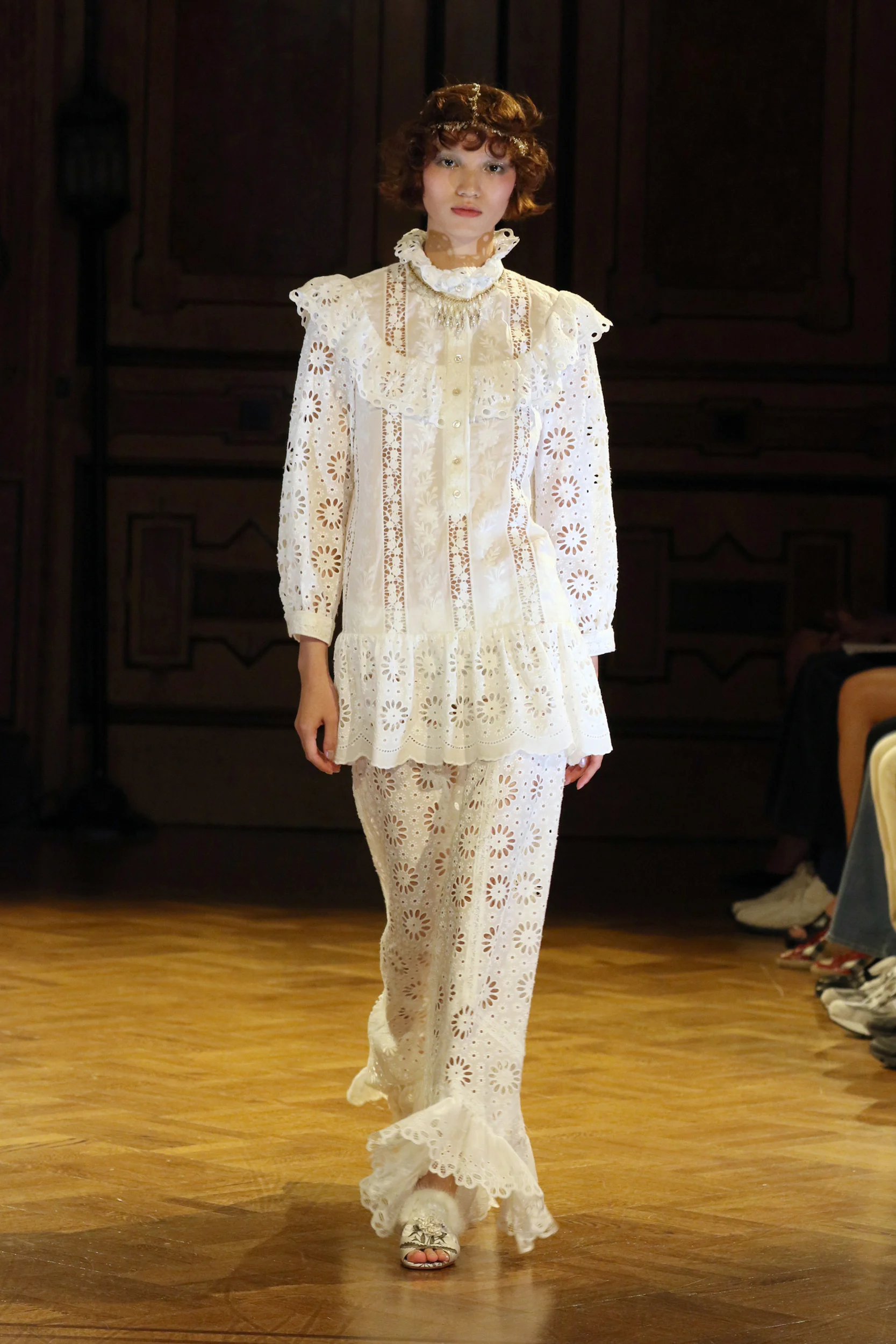 2027年春夏コレクション_ANNA SUI(アナ スイ)_モデル_5