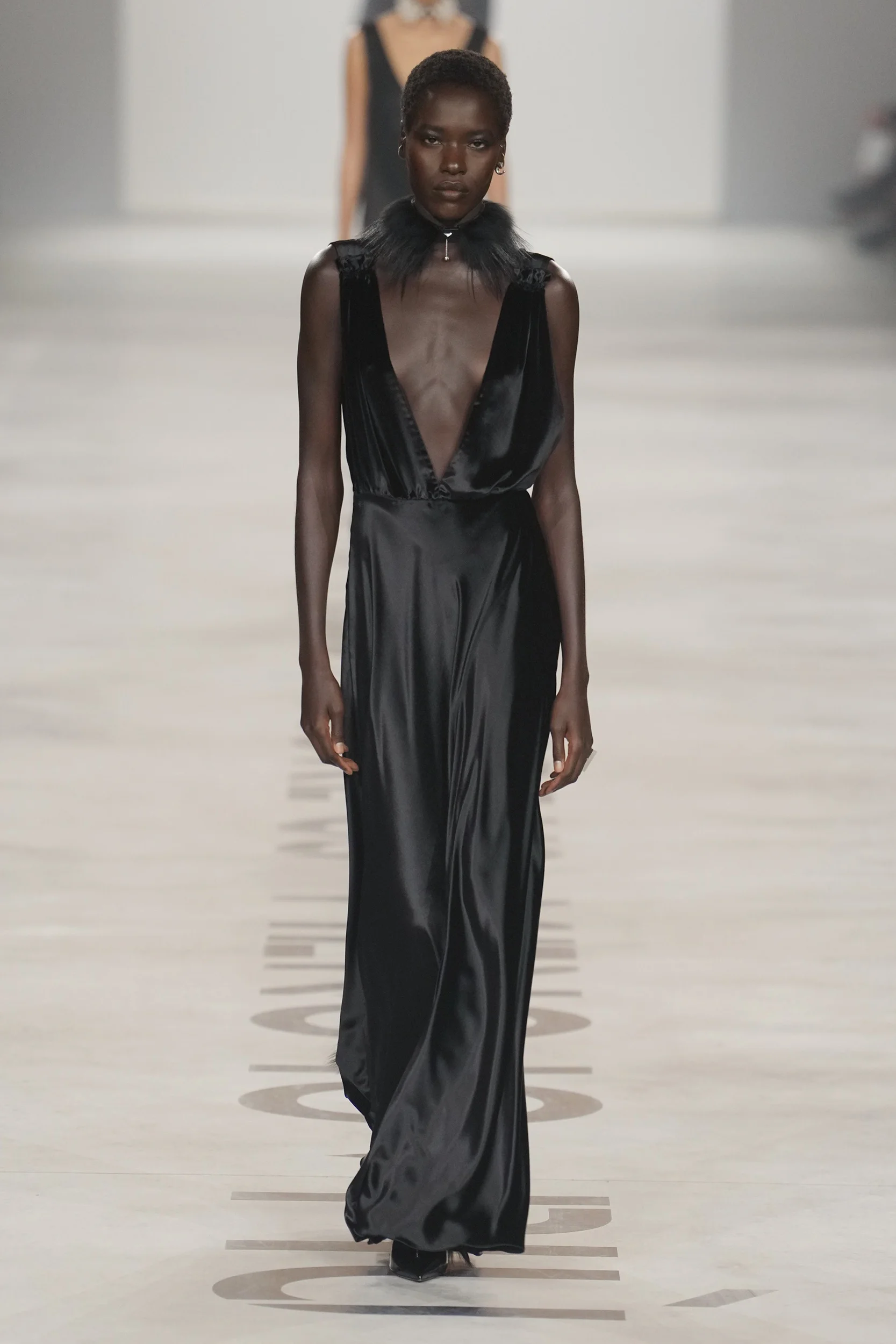 2026-27年秋冬コレクション_FENDI(フェンディ)_モデル_77