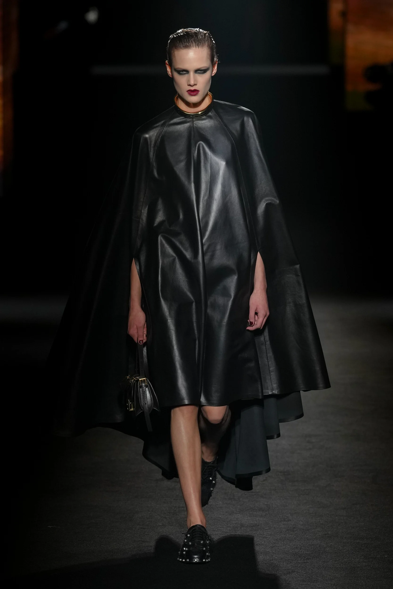 2026-27年秋冬コレクション_BALENCIAGA(バレンシアガ)_モデル_6