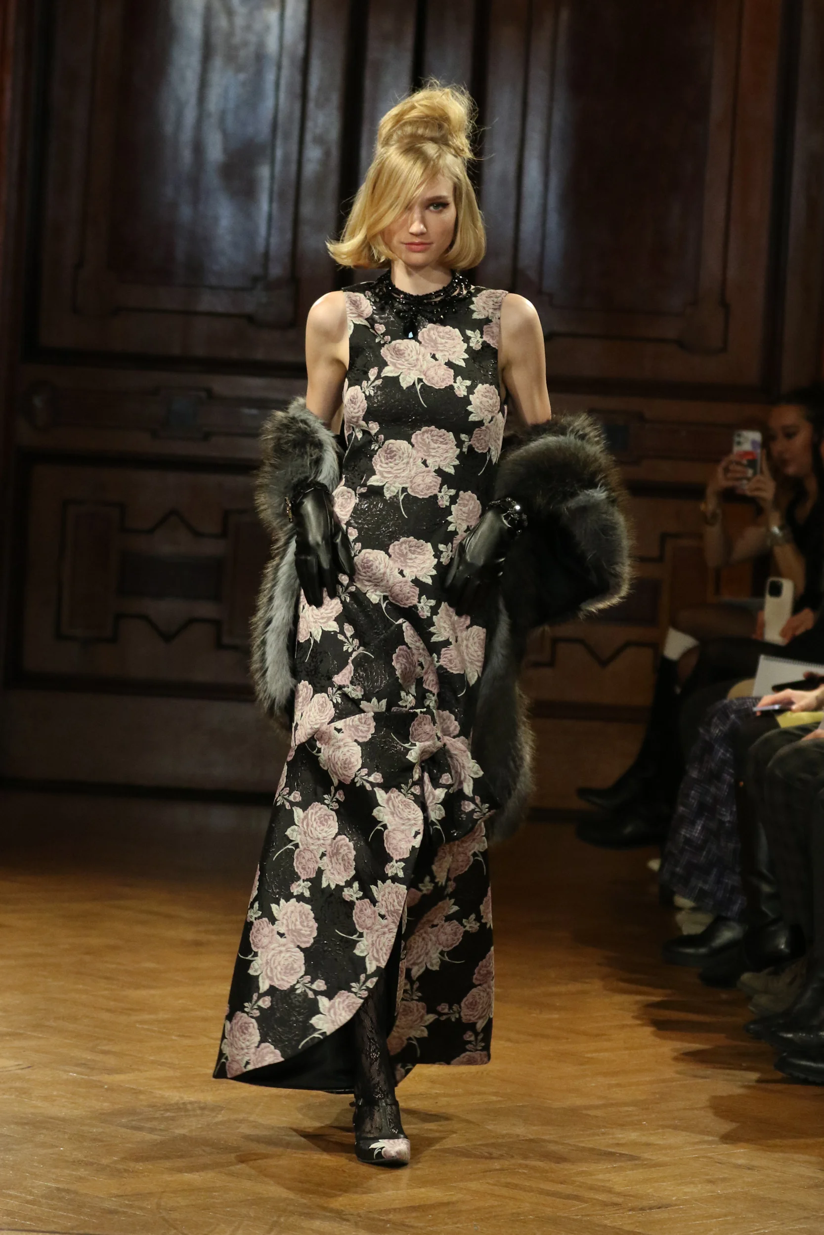 2026-27年秋冬コレクション_ANNA SUI(アナ スイ)_モデル_29