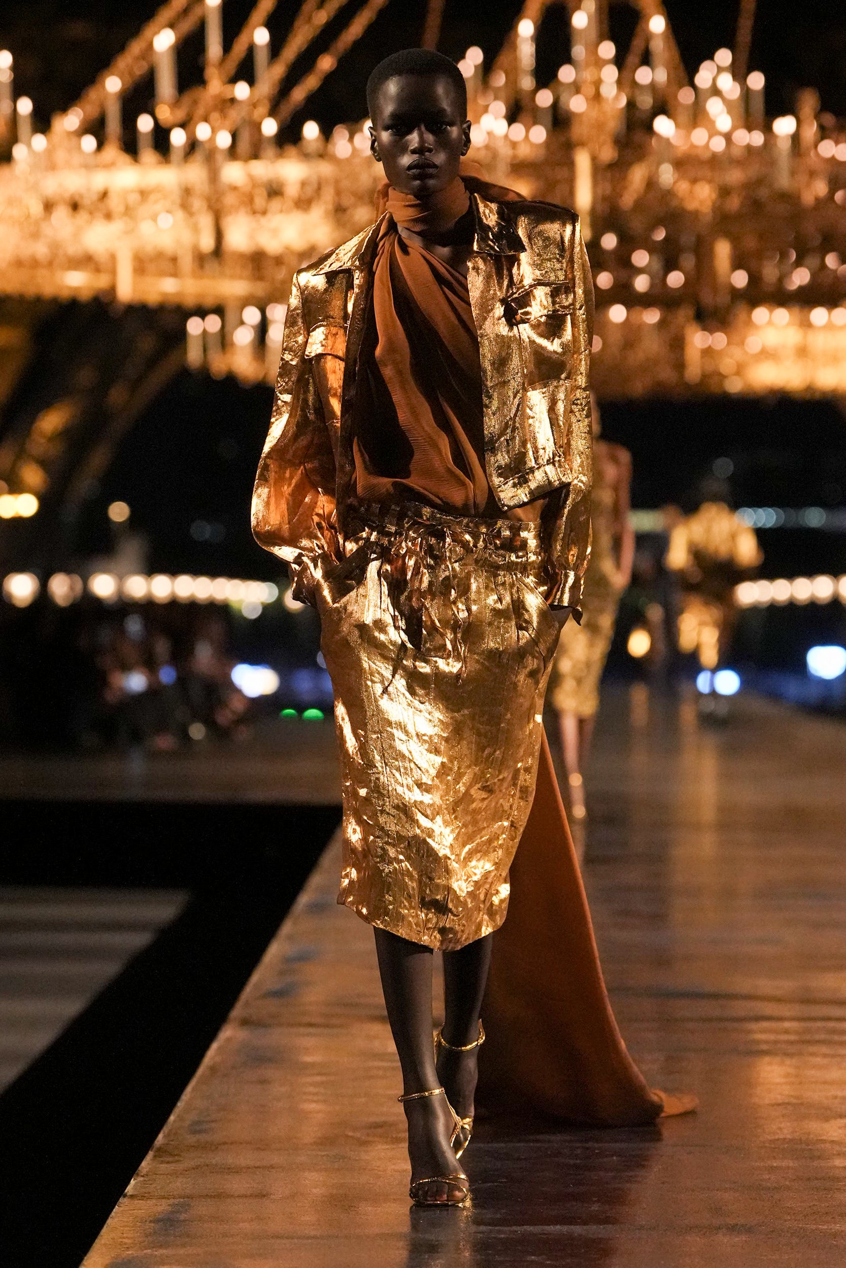 2027年春夏コレクション_SAINT LAURENT(サンローラン)_モデル_13