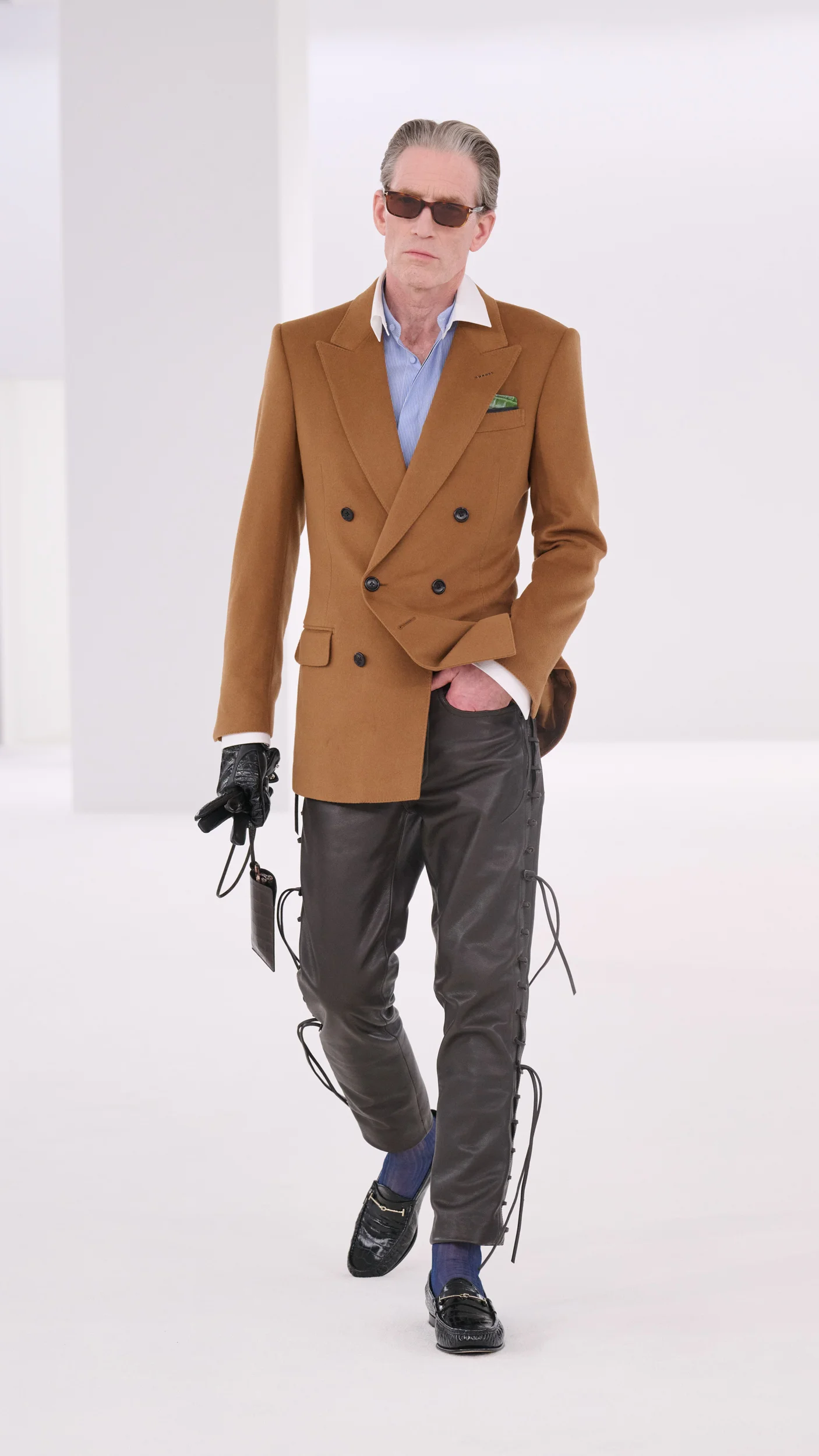 2026-27年秋冬コレクション_TOM FORD(トム フォード)_モデル_30