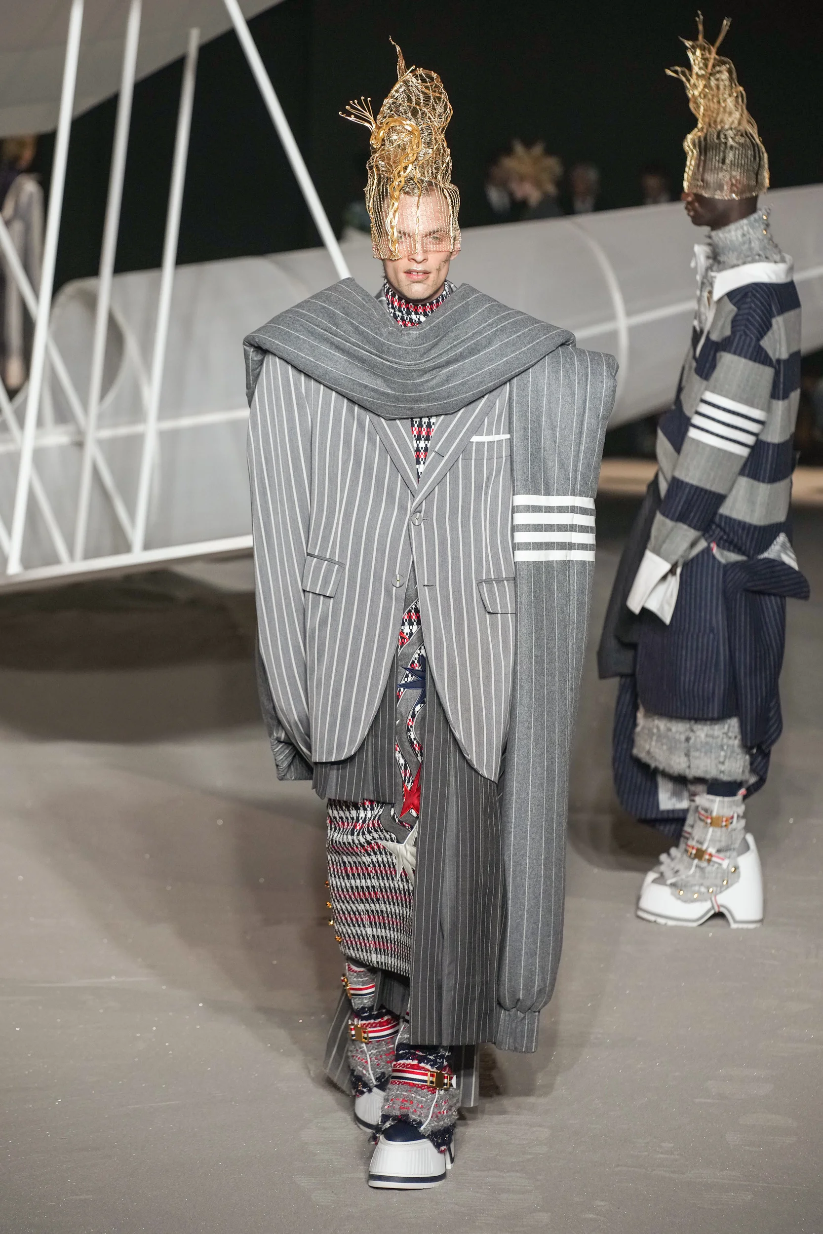 2023-24年秋冬コレクション_THOM BROWNE(トム ブラウン ニューヨーク)_モデル_56